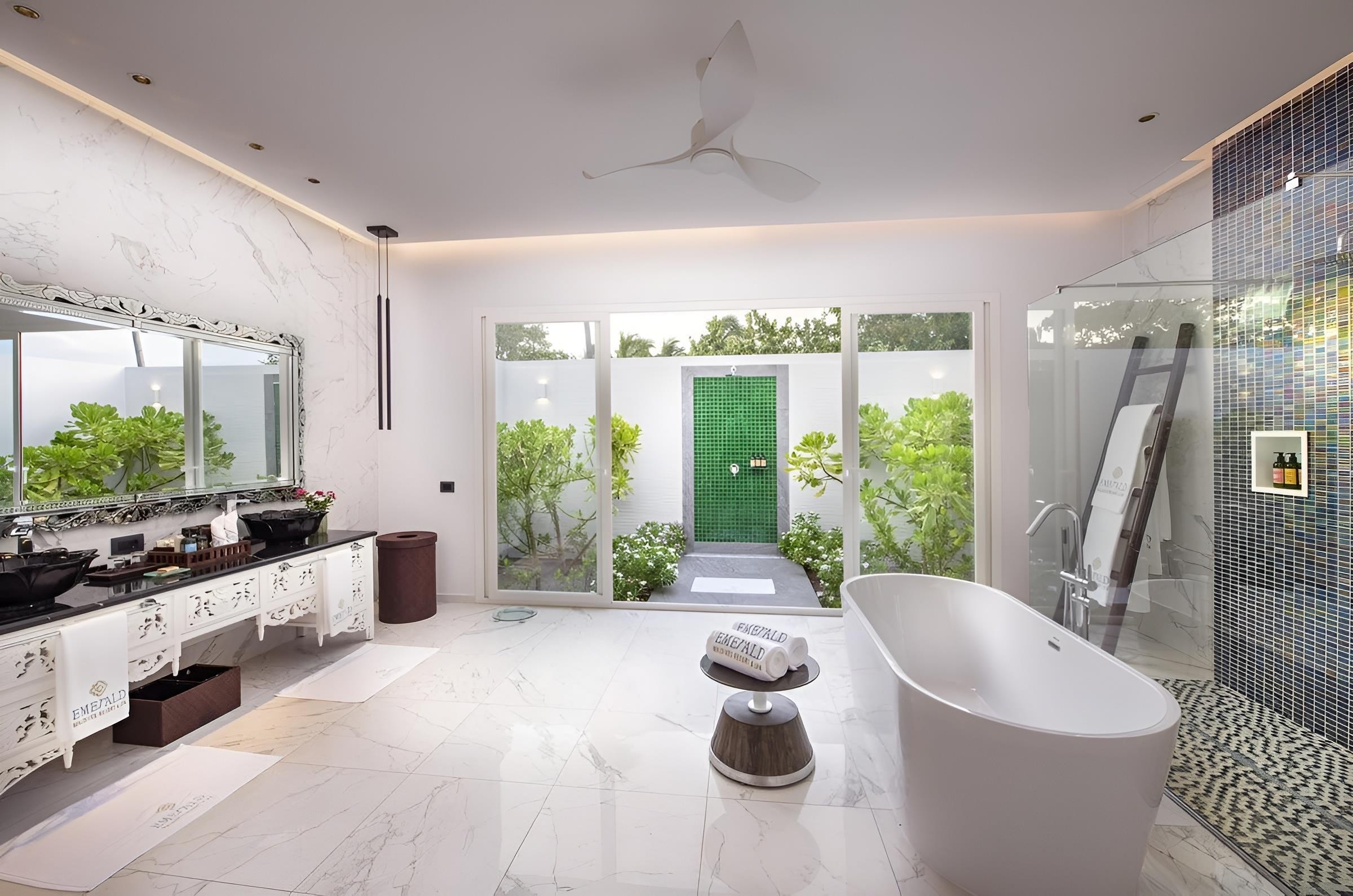 Emerald Maldives Resort & Spa 26