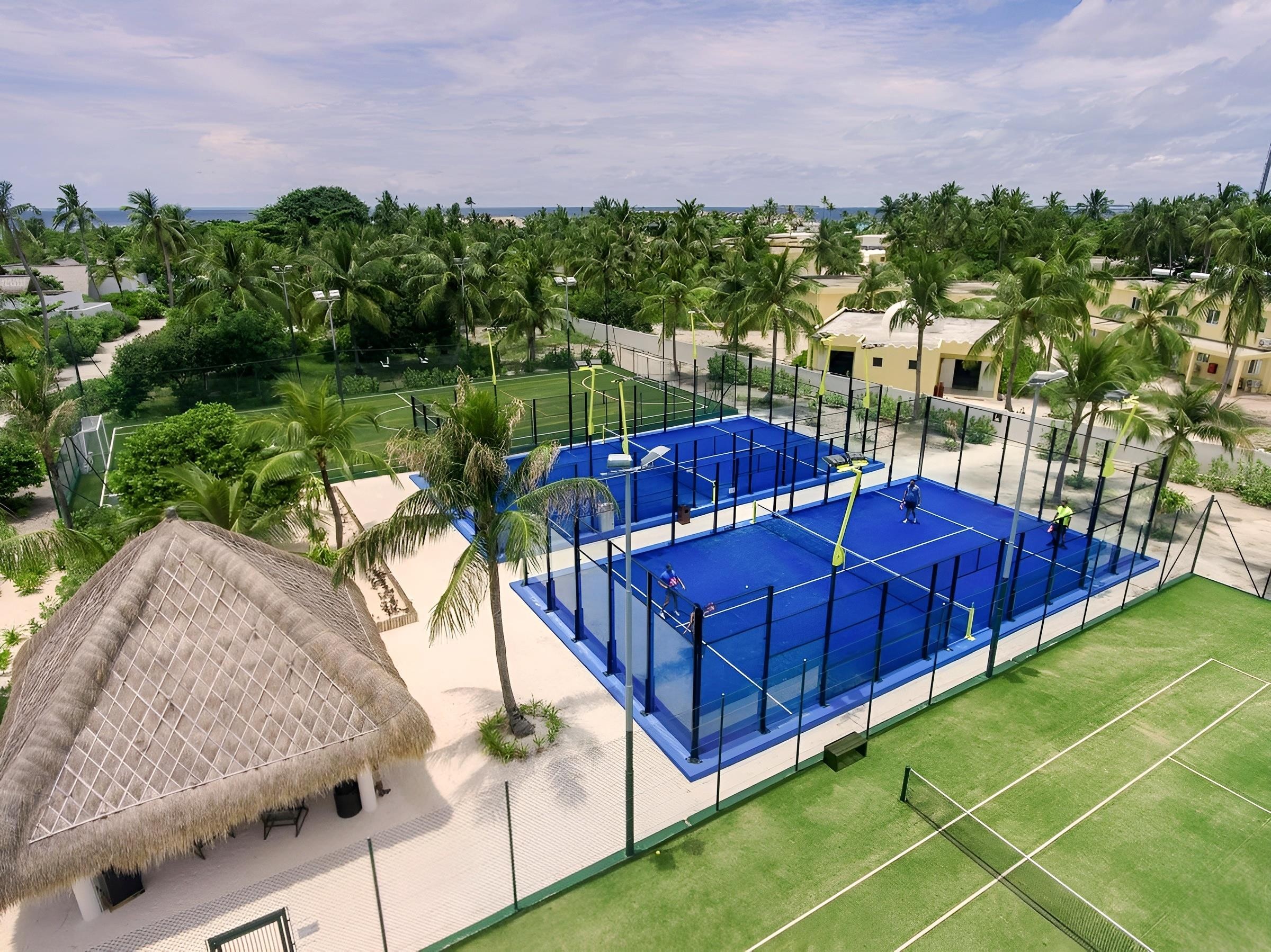 Emerald Maldives Resort & Spa 9