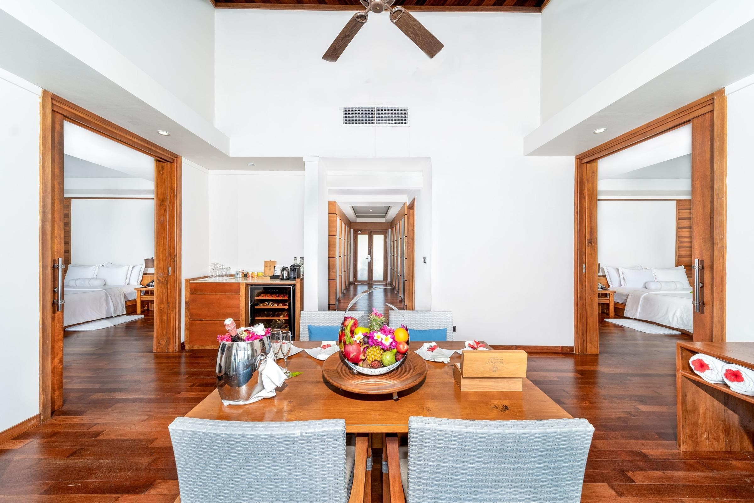 Hideaway Beach Resort & Spa Maldives 10