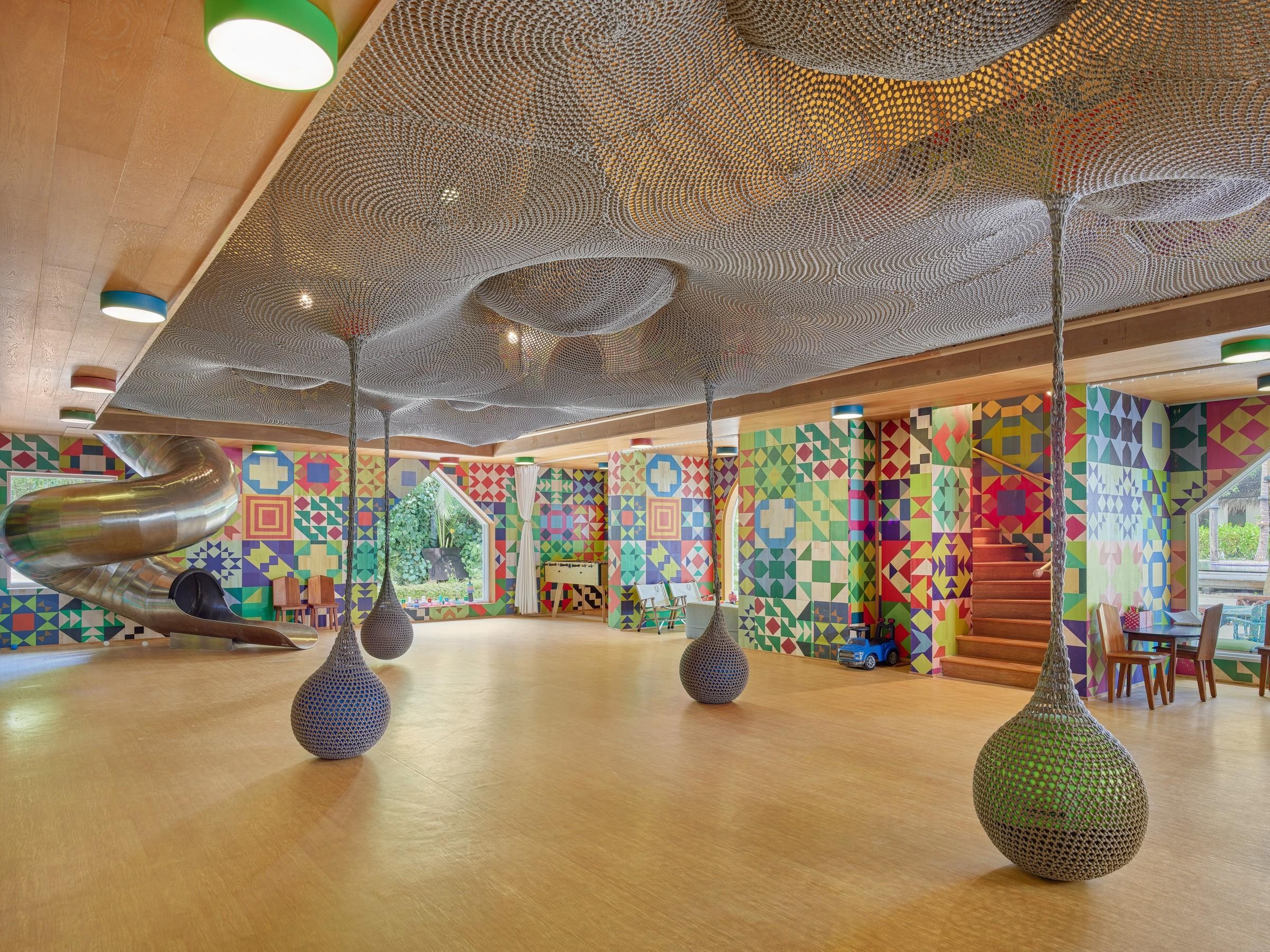 Sirru Fen Fushi - Private Lagoon Resort  11