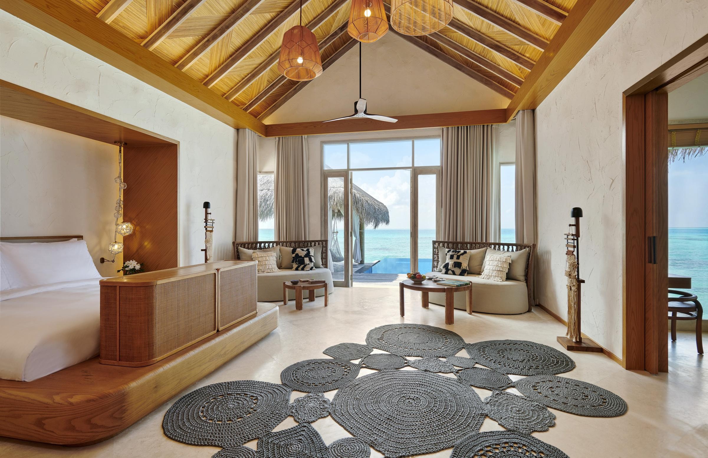 Sirru Fen Fushi - Private Lagoon Resort  8