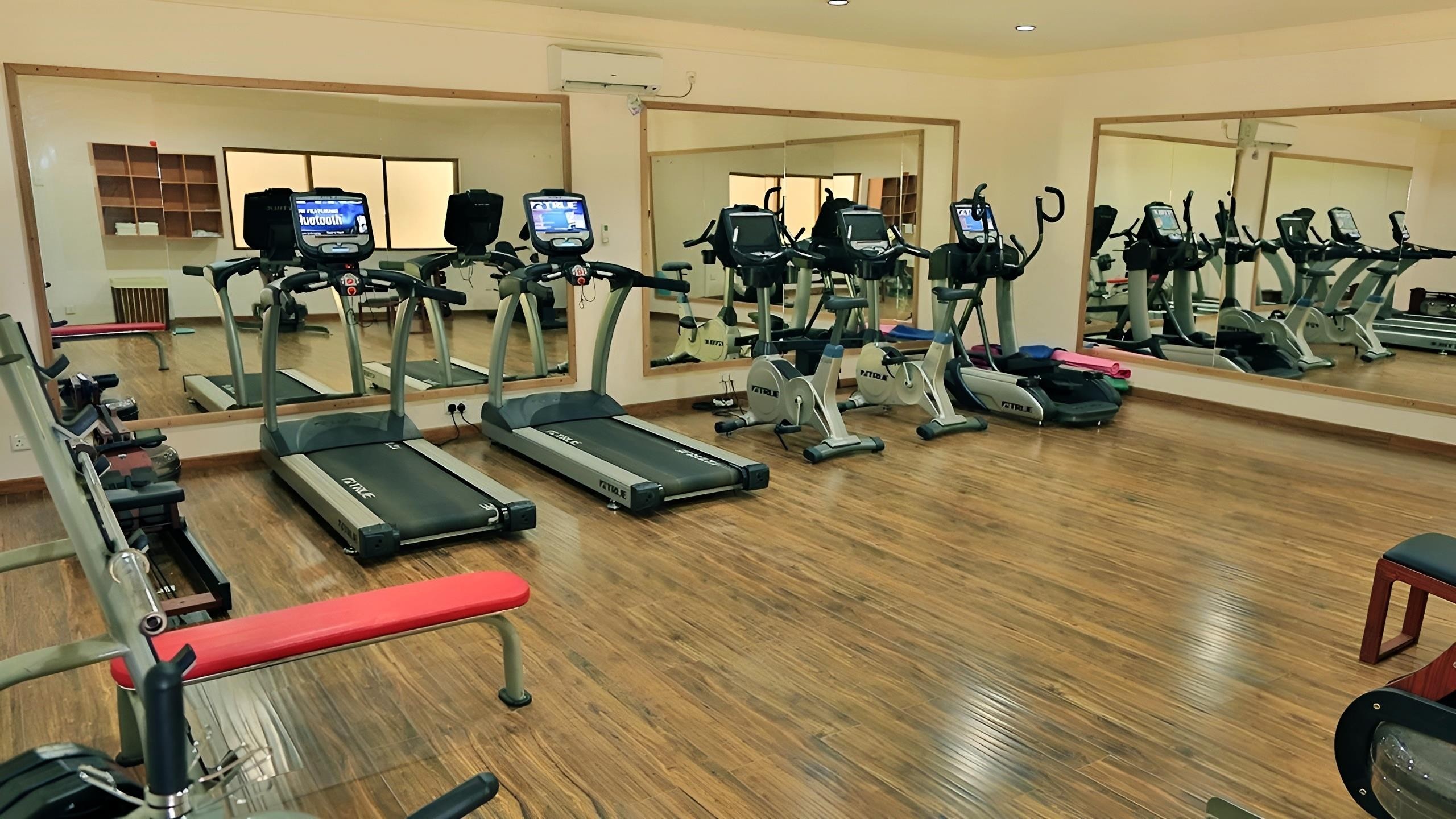 Fihalhohi Island Resort 25