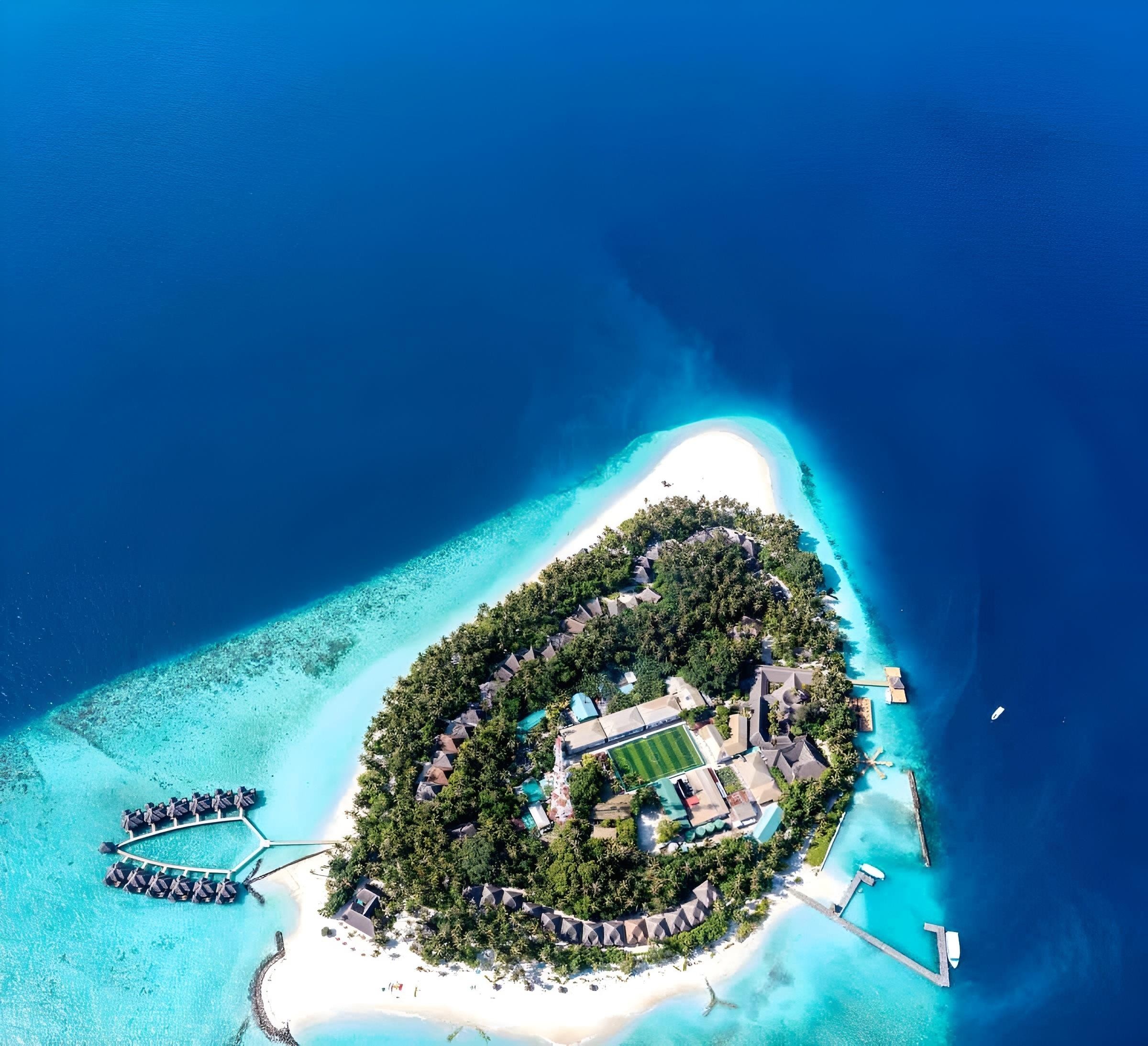 Fihalhohi Island Resort 2