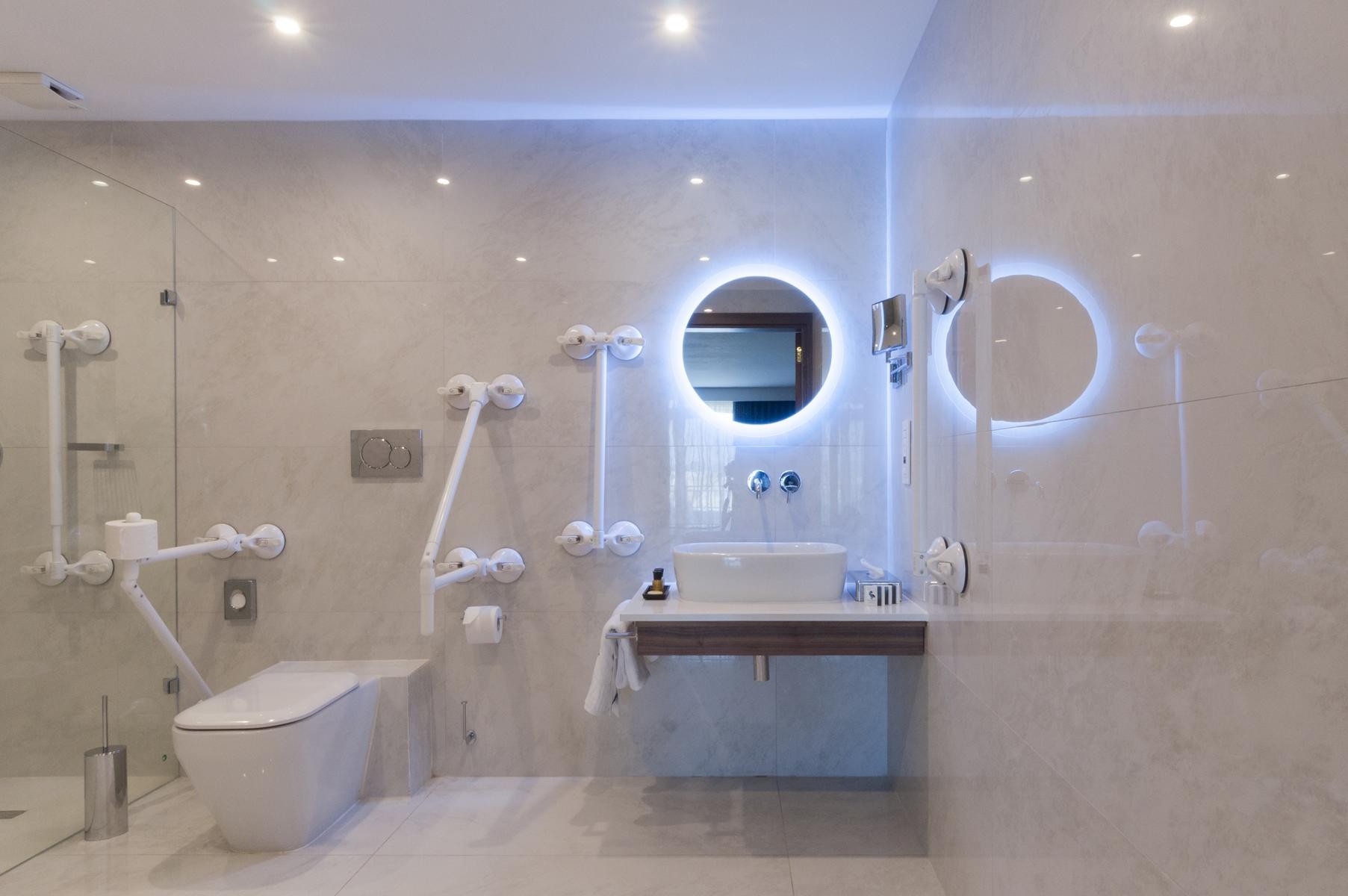 The Duke Boutique Hotel 8