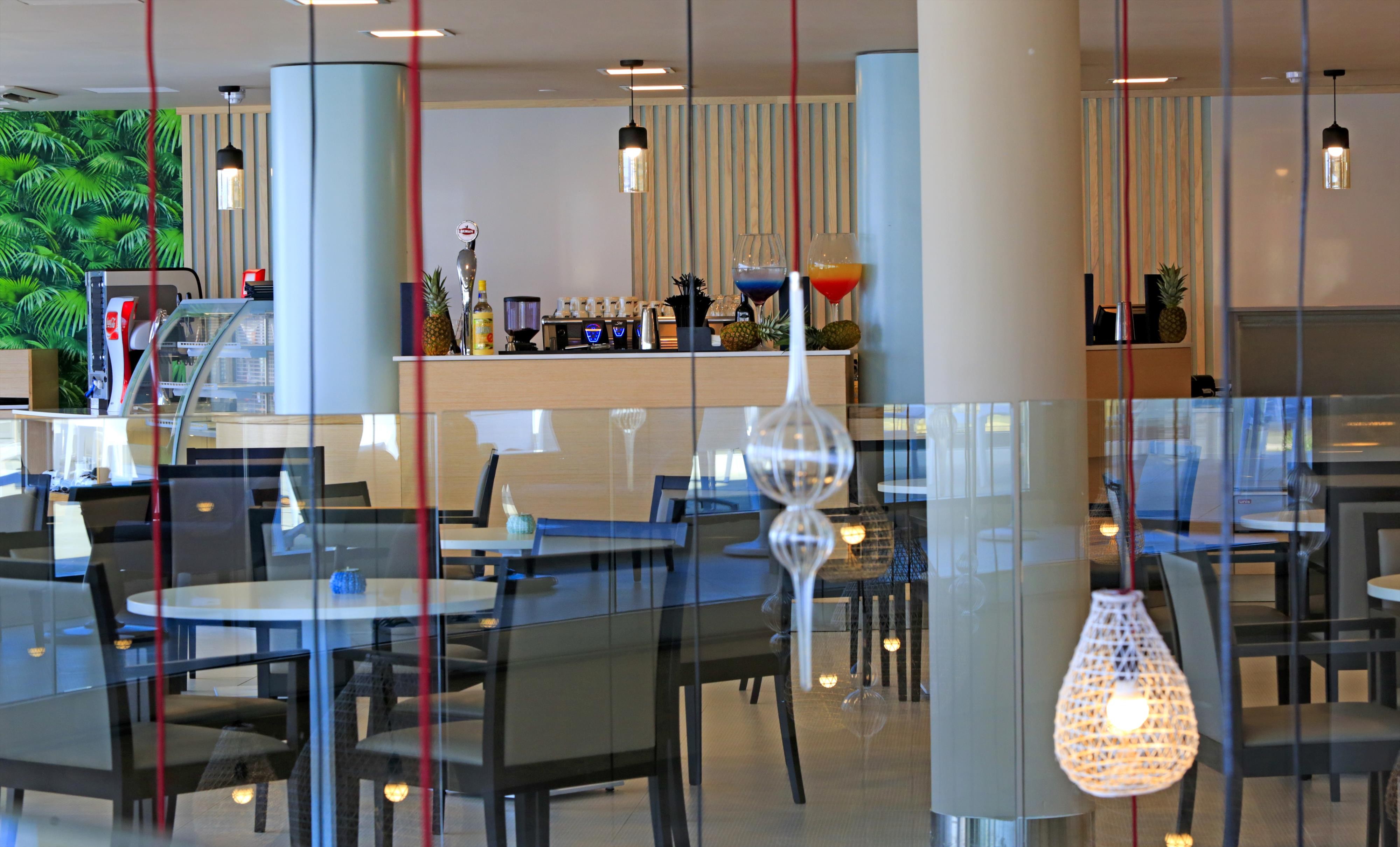 Riviera Hotel & Spa 12