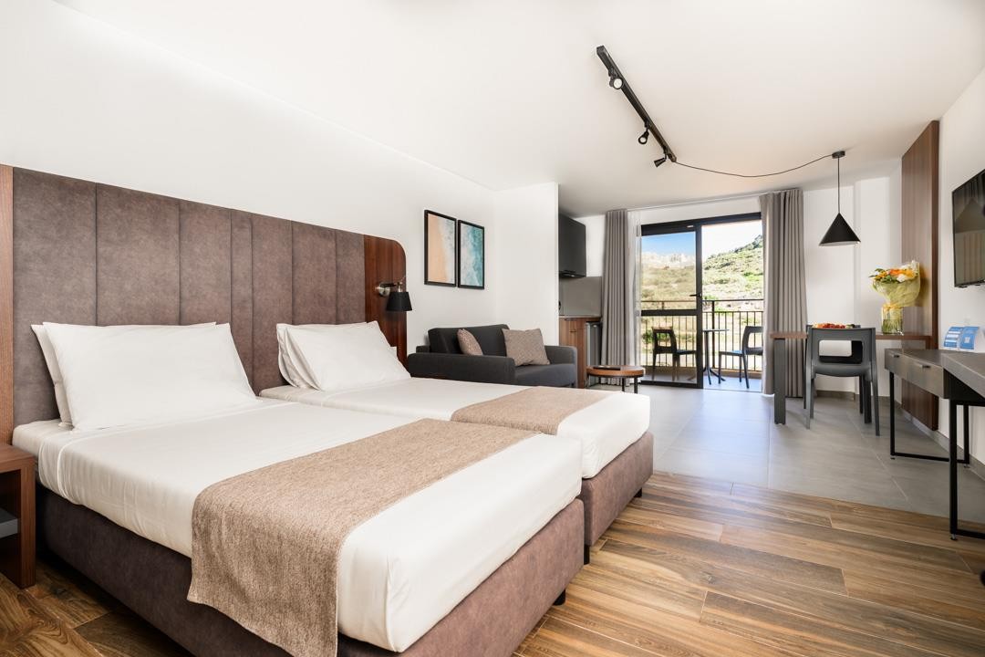 Luna Holiday Complex 4