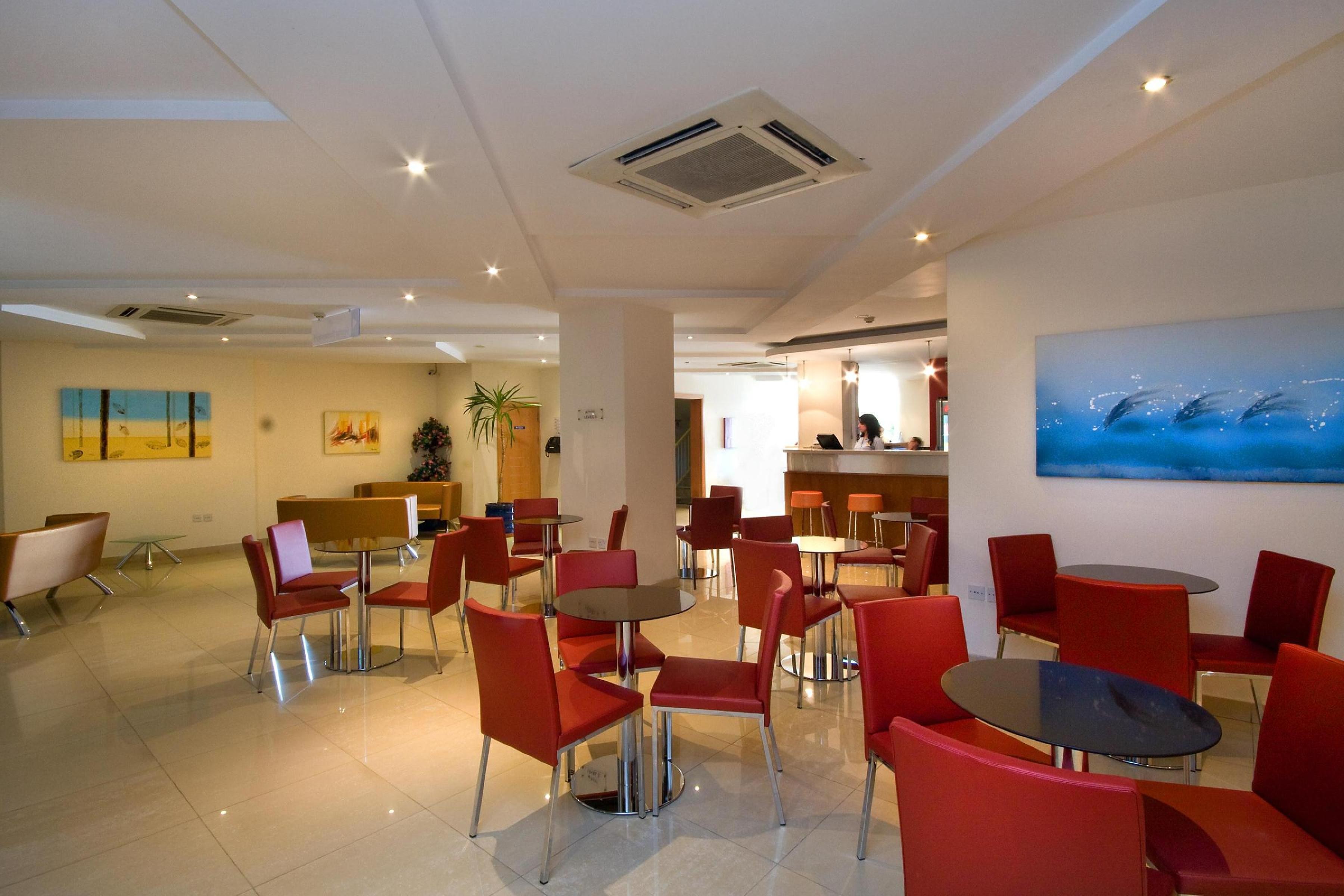 St. Bayview Hotel & Apartments 7