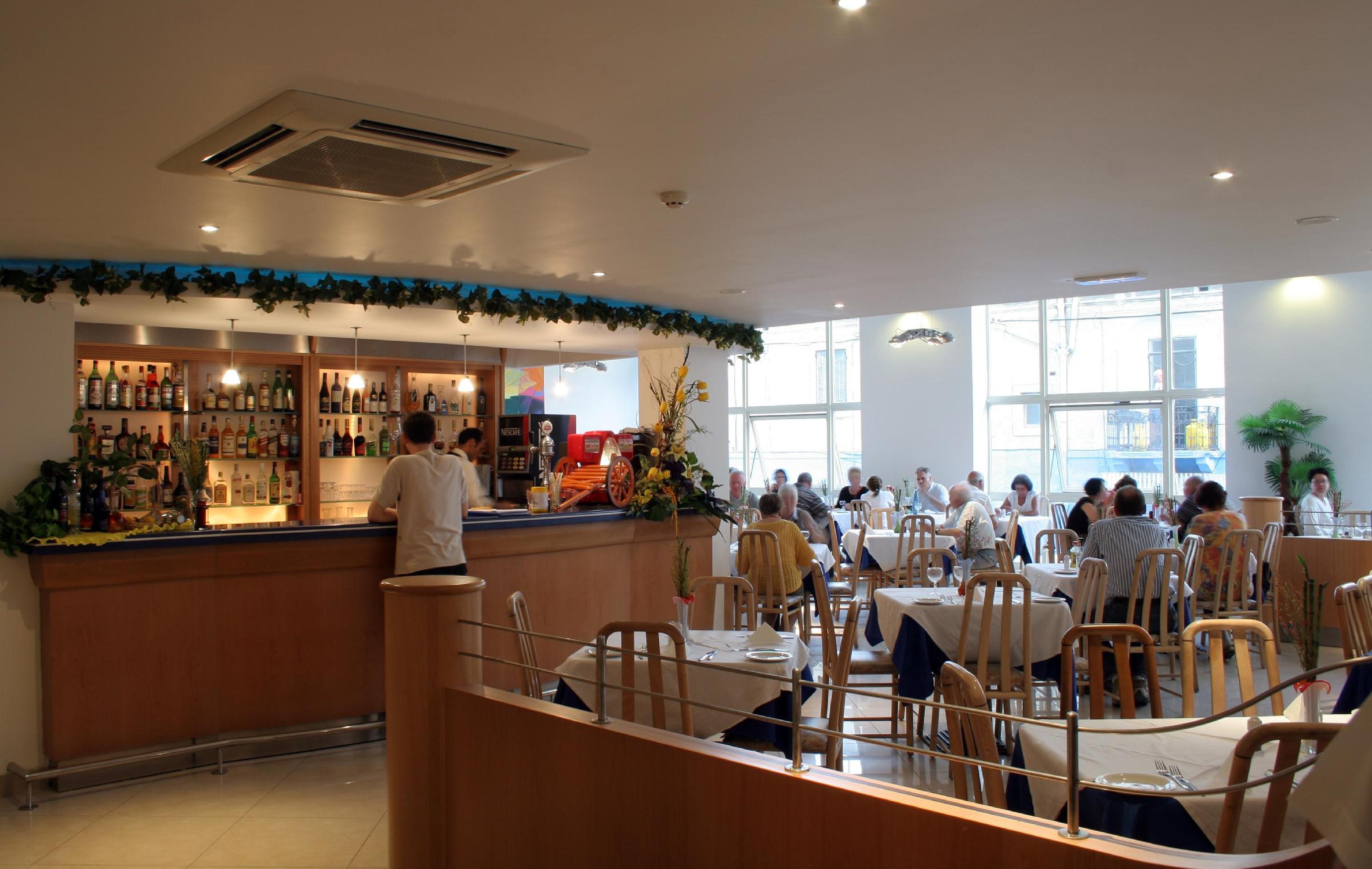 St. Bayview Hotel & Apartments 5