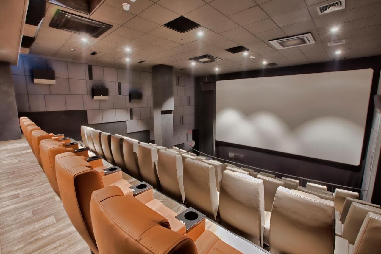 The Embassy Valletta Hotel 11