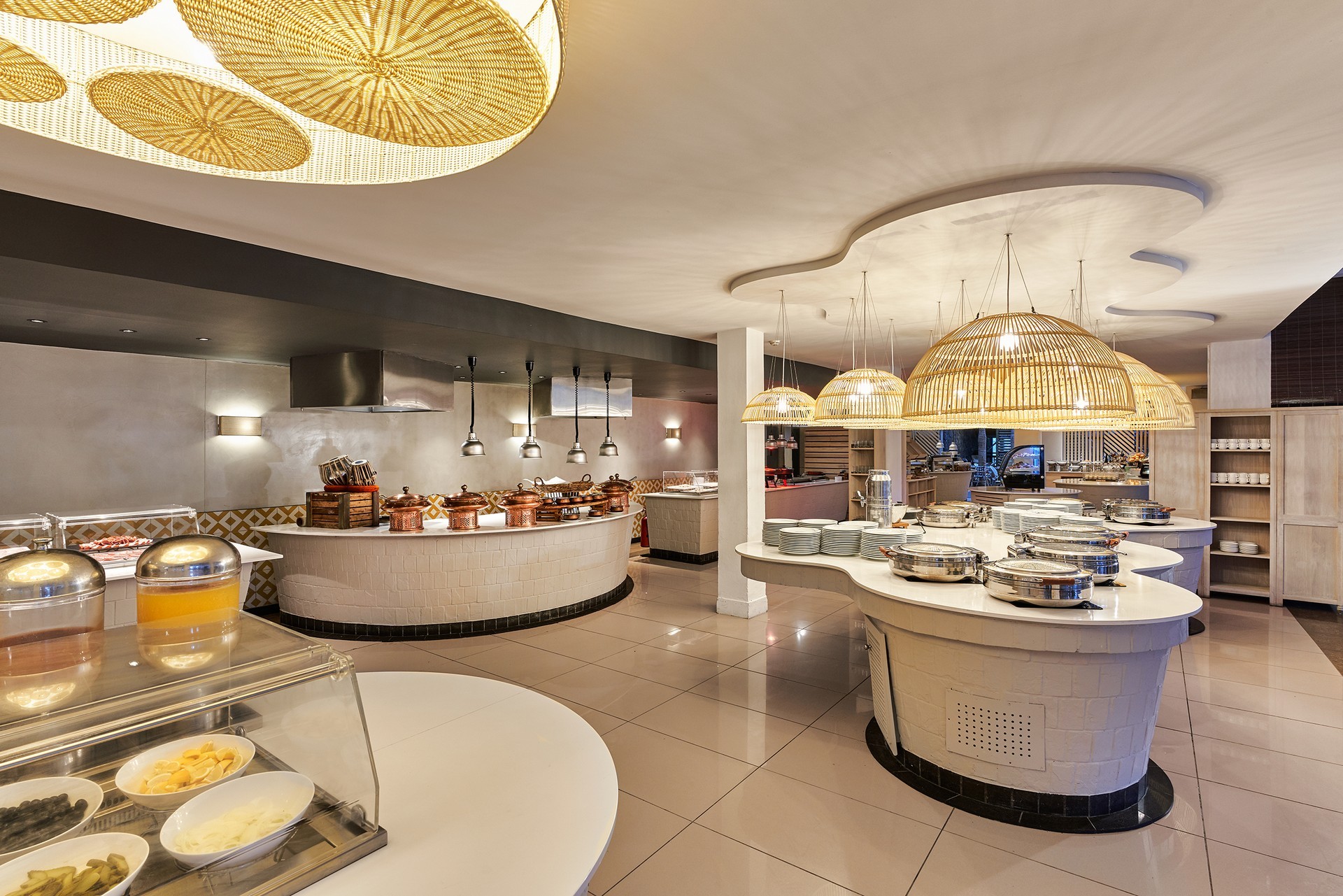 Ravenala Attitude 16