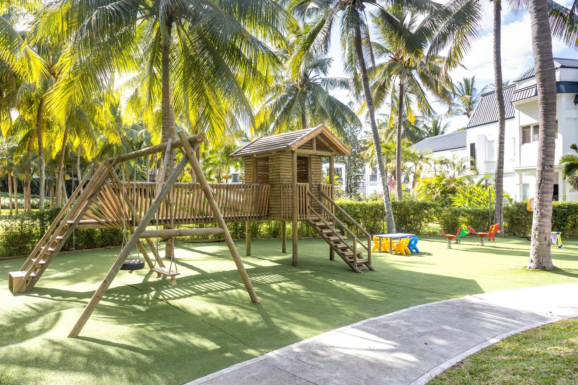 Ravenala Attitude 33