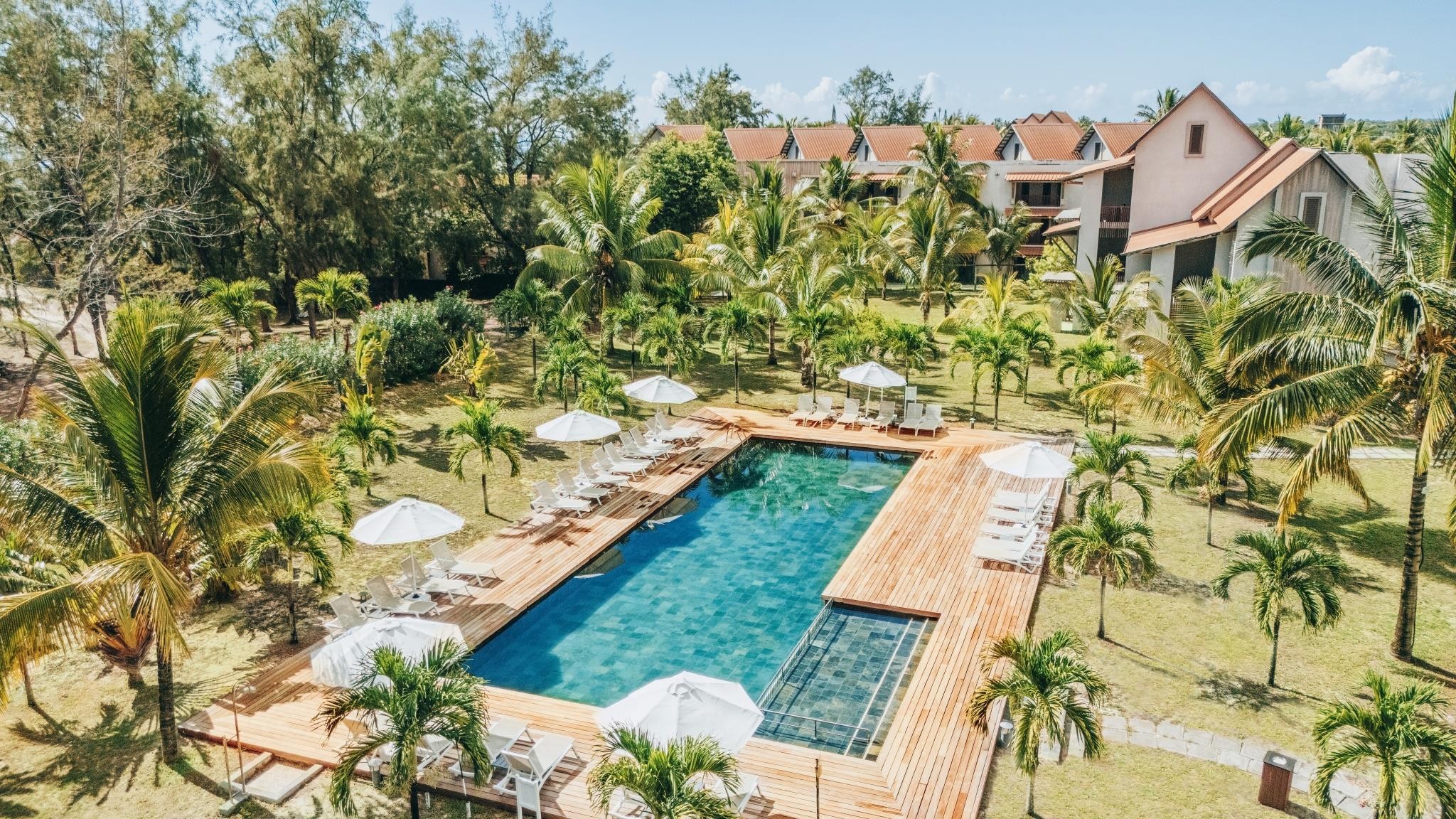 Crystals Beach Resort Belle Mare 3