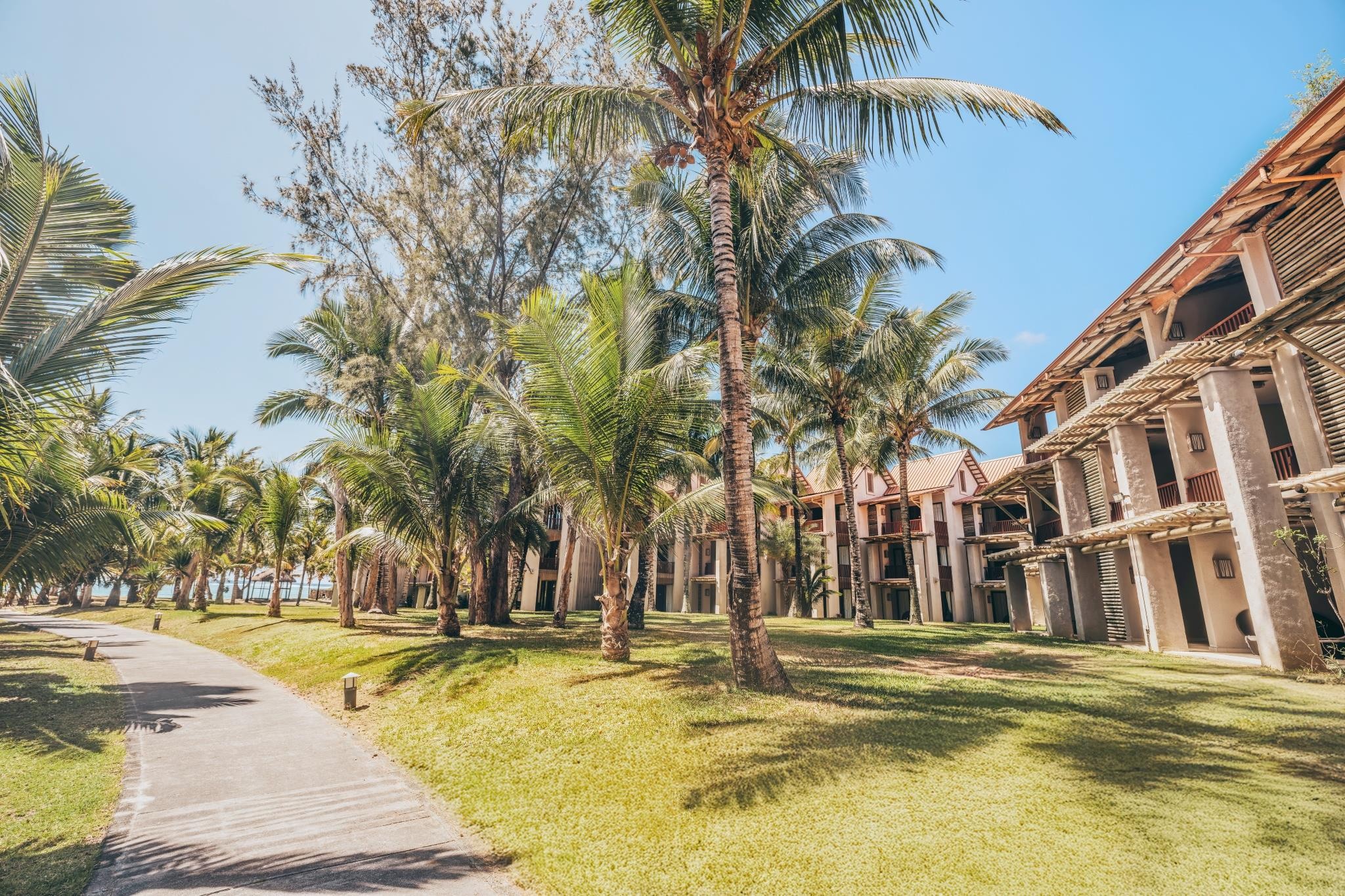 Crystals Beach Resort Belle Mare 12