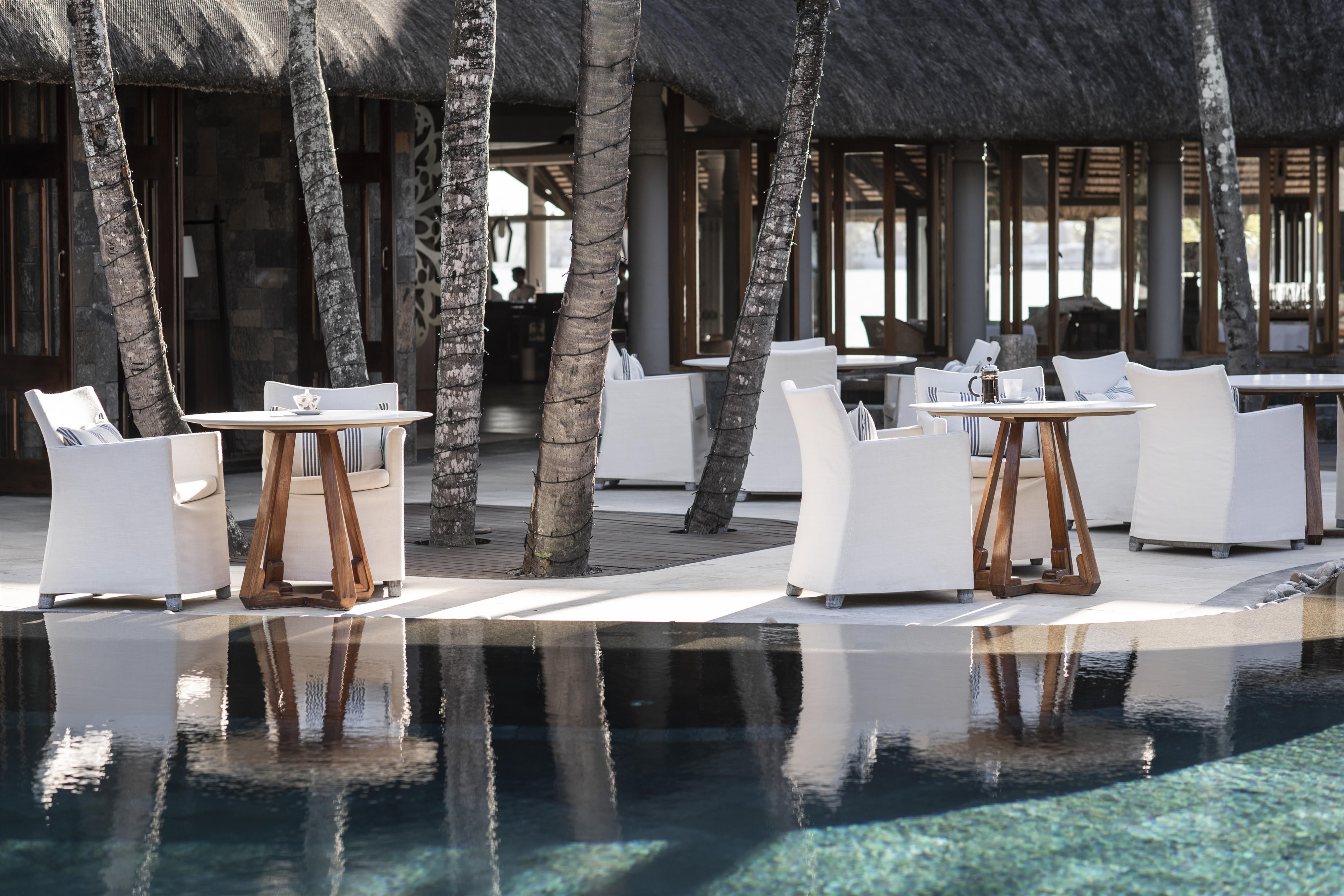 ROYAL PALM BEACHCOMBER LUXURY 15