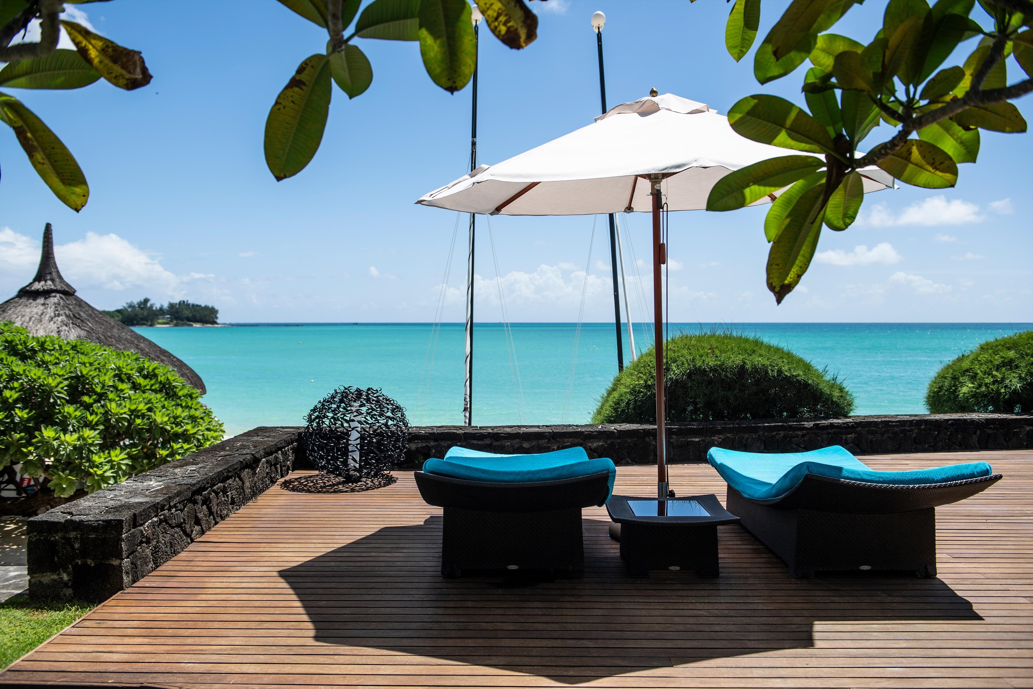 ROYAL PALM BEACHCOMBER LUXURY 21