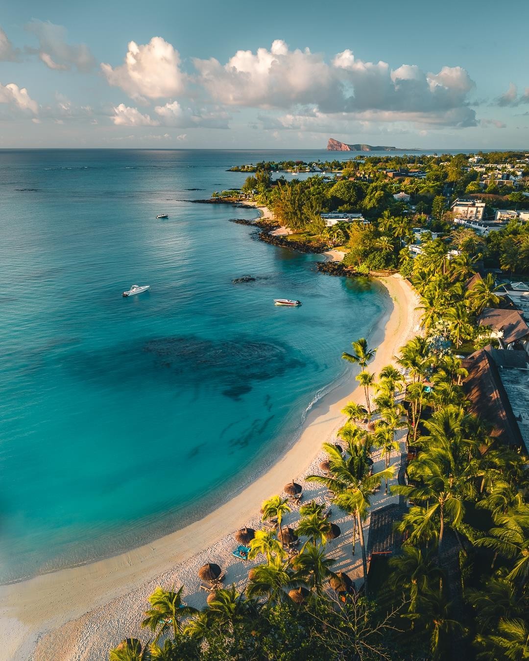 ROYAL PALM BEACHCOMBER LUXURY 8