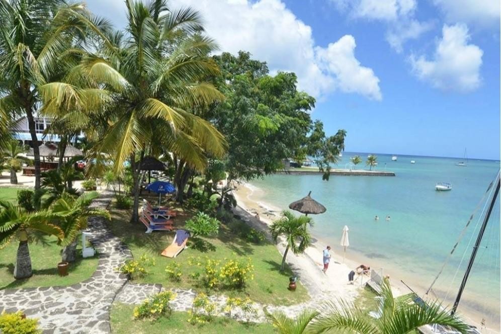 Mont Choisy Coral Azur Beach Resort 12