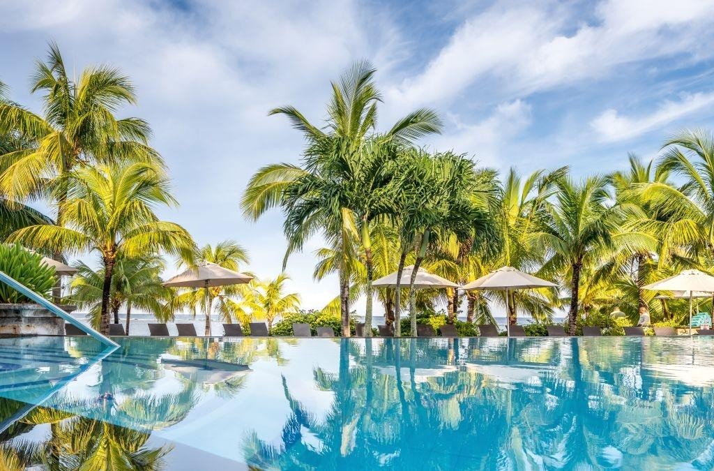 Victoria Beachcomber Resort & Spa 13