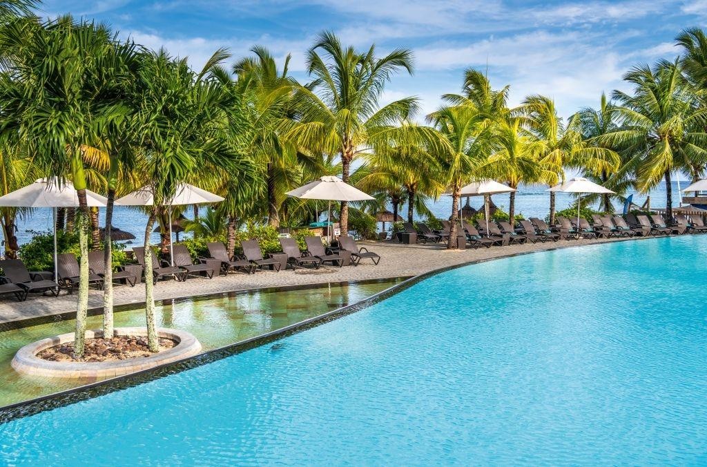 Victoria Beachcomber Resort & Spa 14