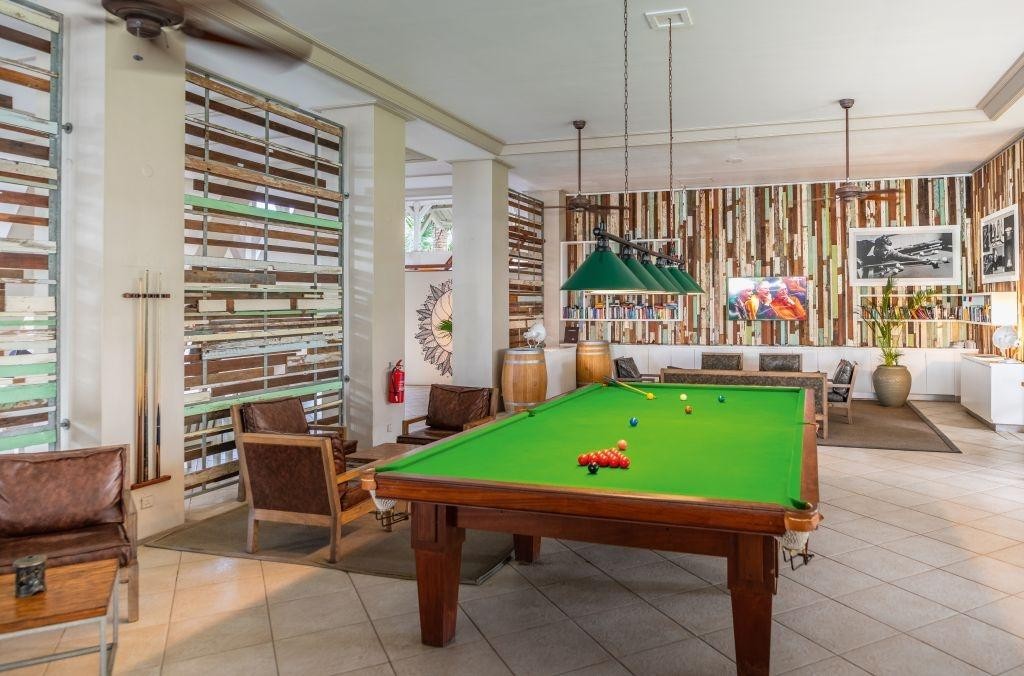 Victoria Beachcomber Resort & Spa 25