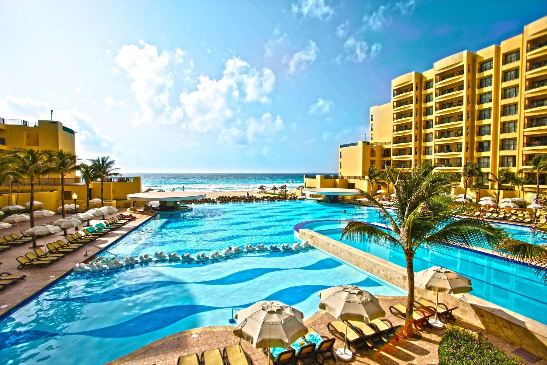 Royal Uno All Inclusive Resort & Spa 1