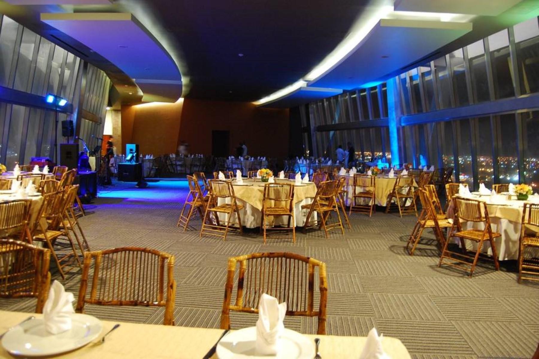 Krystal Urban Cancun Centro