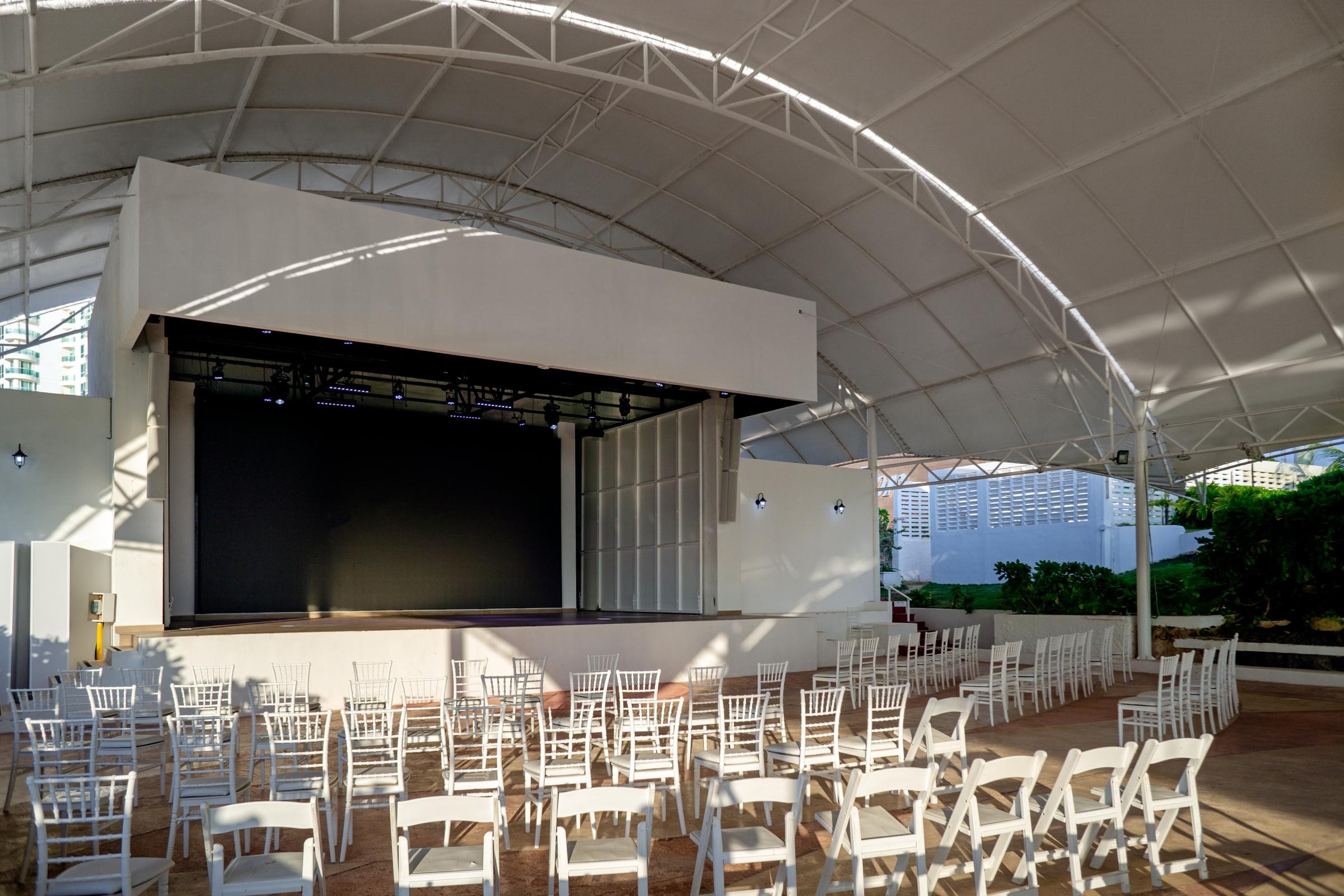 Sunset Royal Beach Resort 18