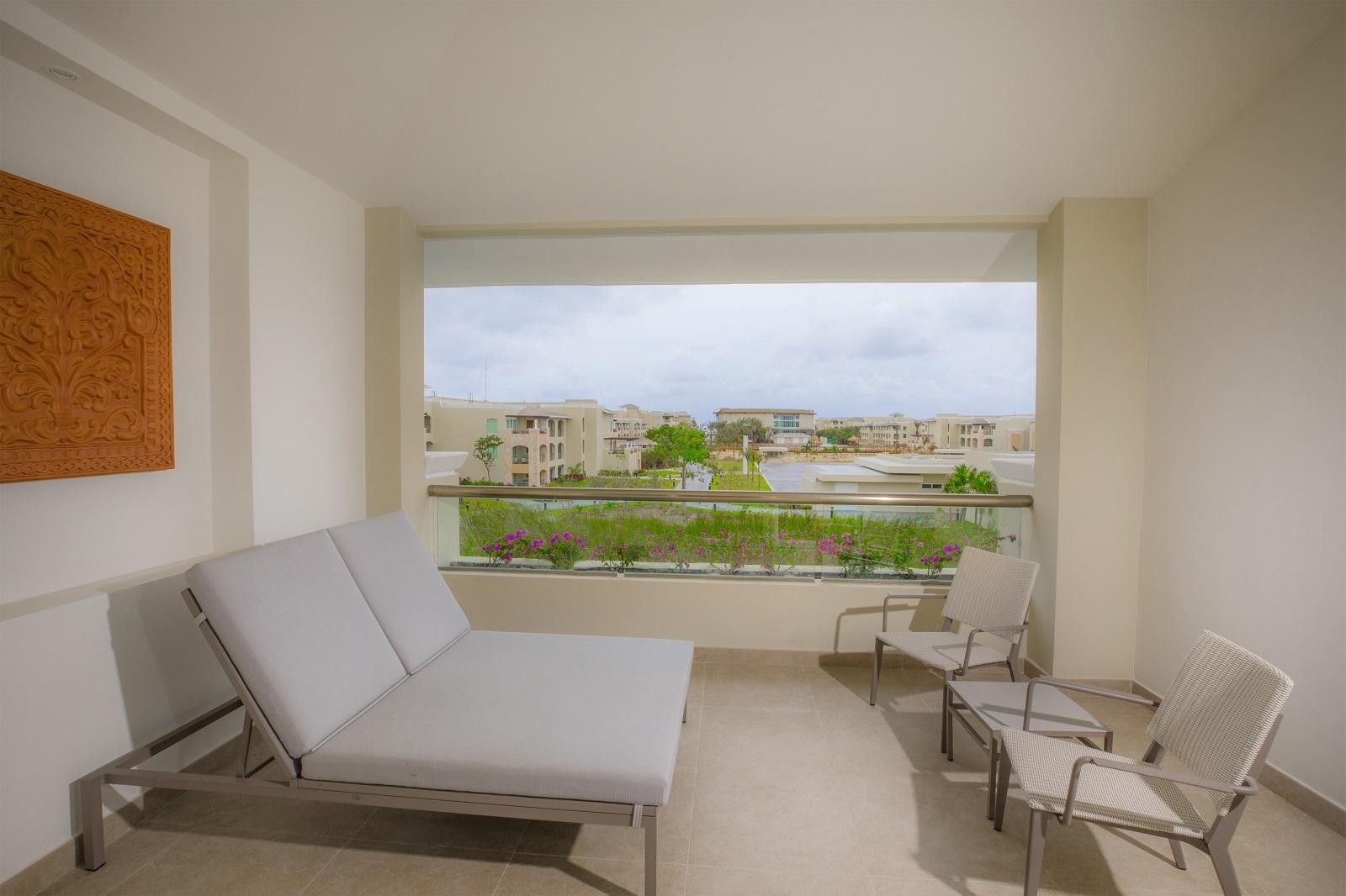 Moon Palace - The Grand 8