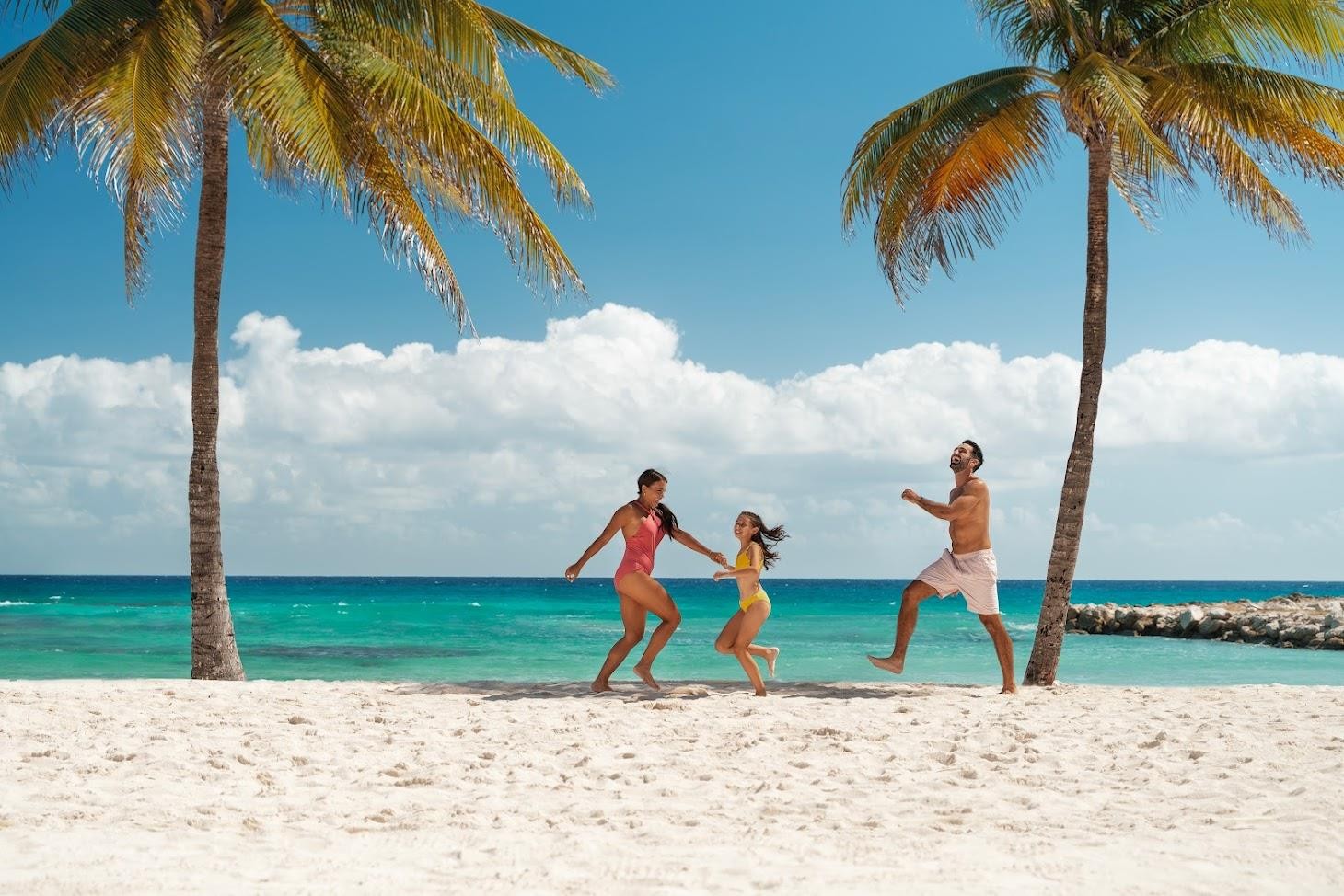 Catalonia Yucatán Beach 19