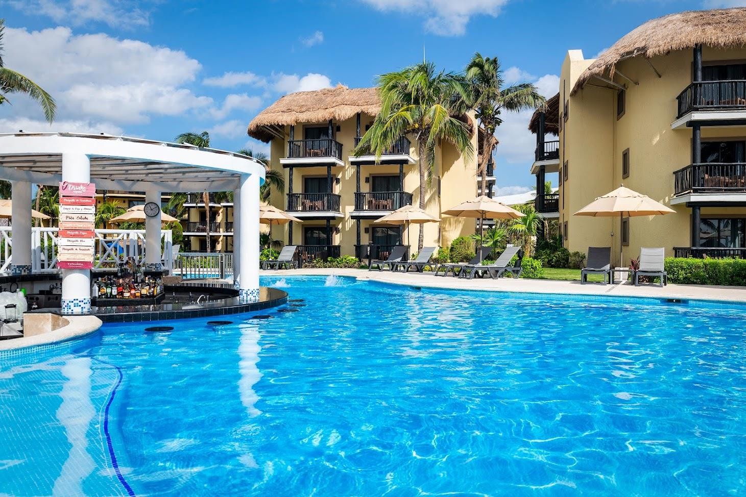 Catalonia Yucatán Beach 14