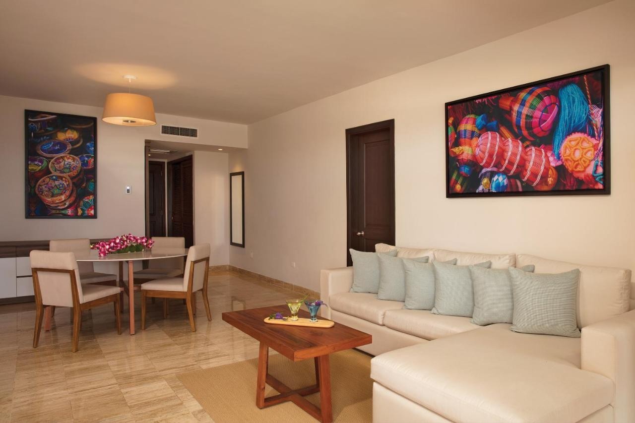 Dreams Sapphire Resort & Spa 12