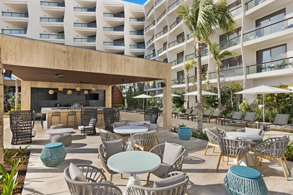 Hilton Cancun, an All Inclusive Resort 9