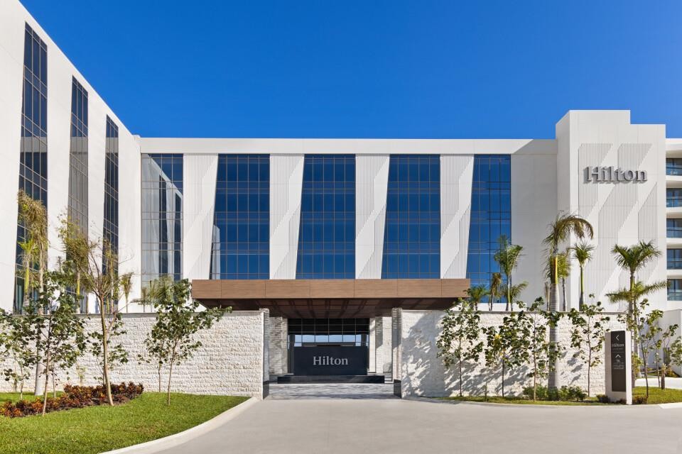 Hilton Cancun, an All Inclusive Resort 11