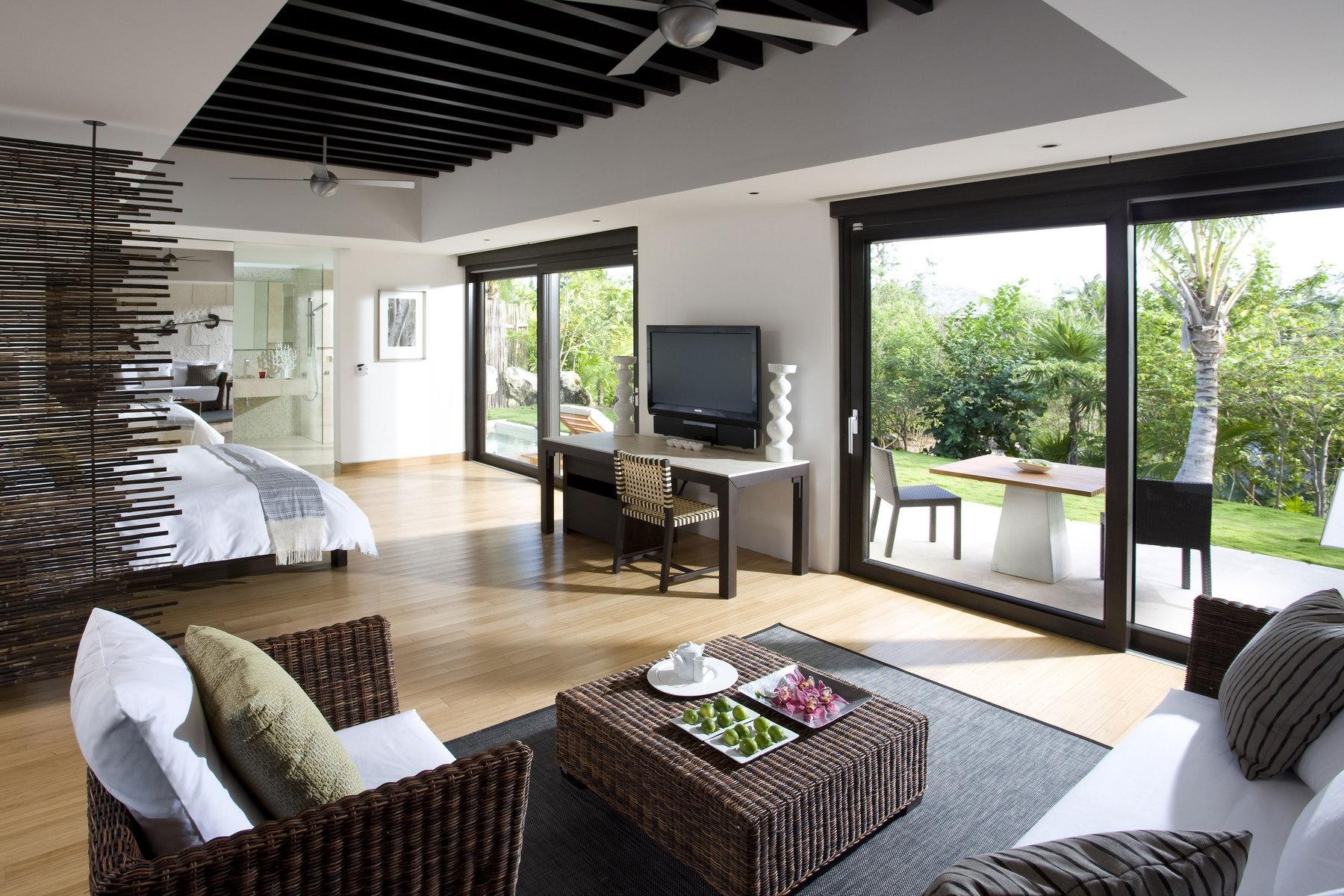 Blue Diamond Luxury Boutique 6