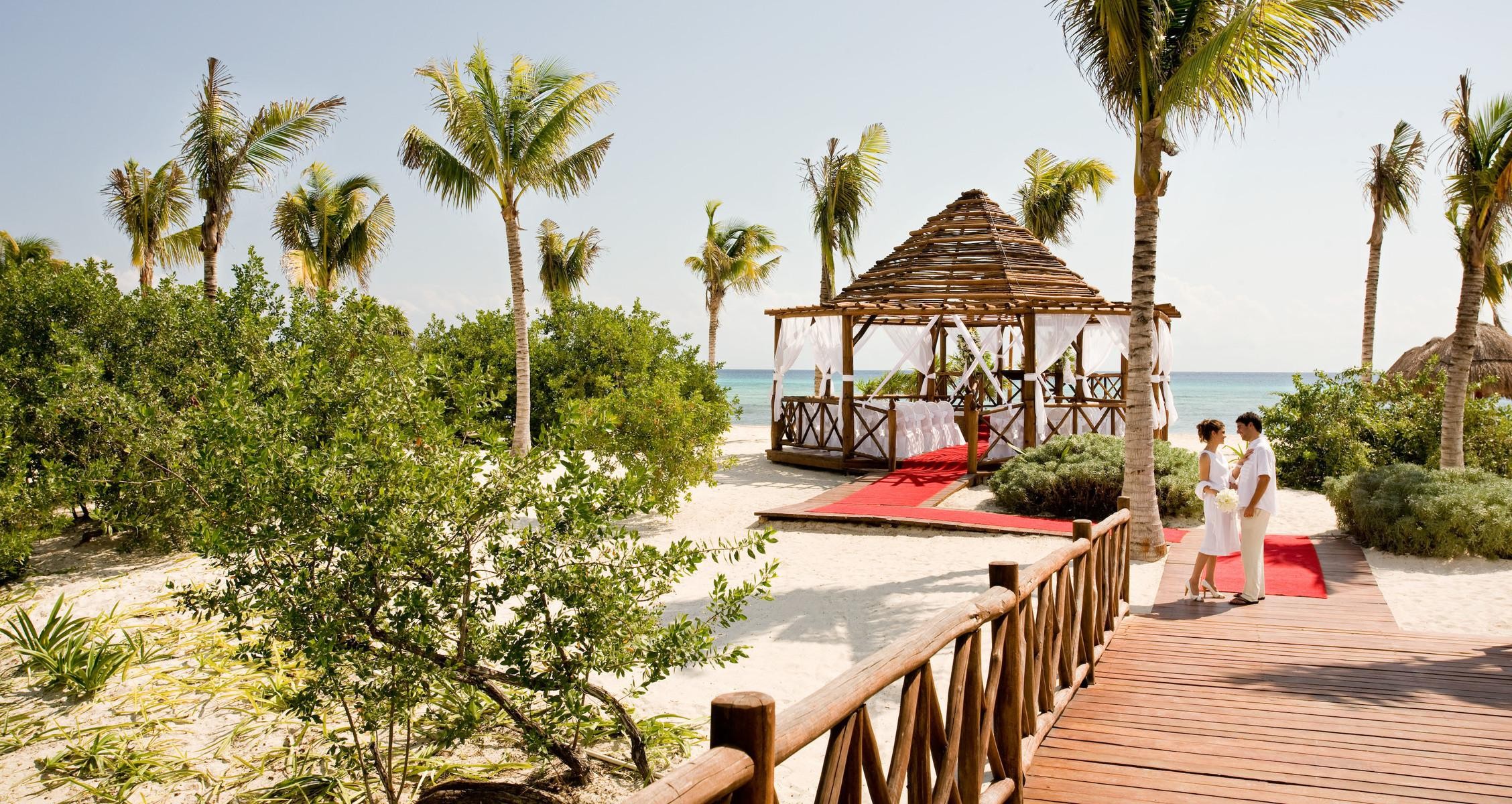 Grand Riviera Princess 18