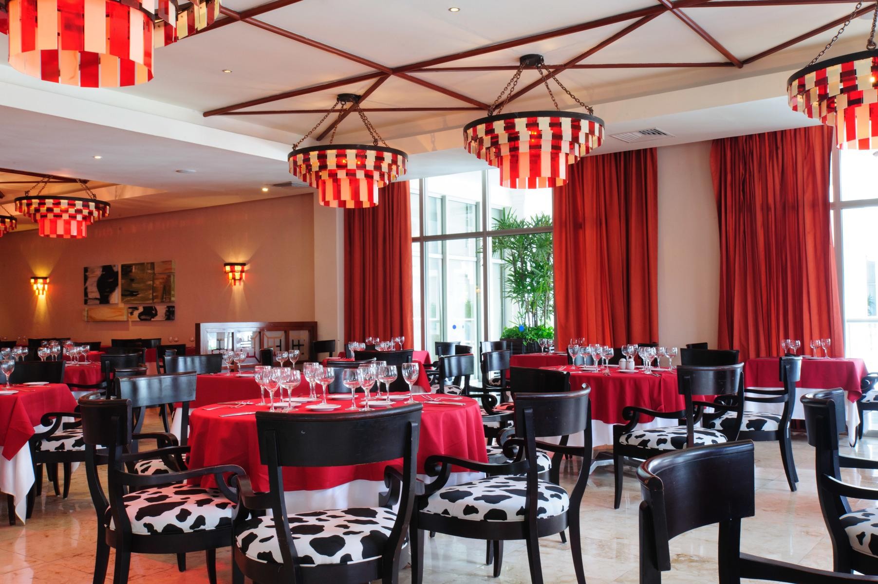 Grand Riviera Princess 10