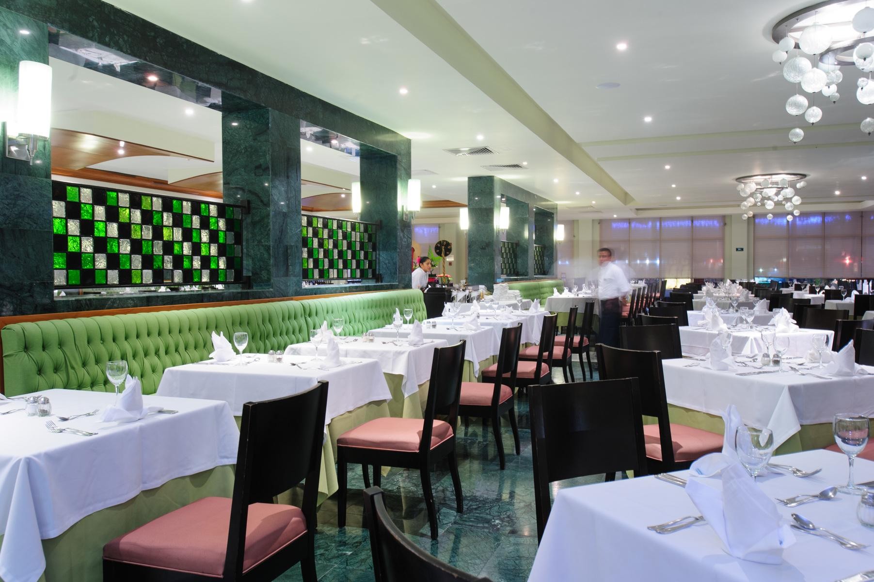 Grand Riviera Princess 8