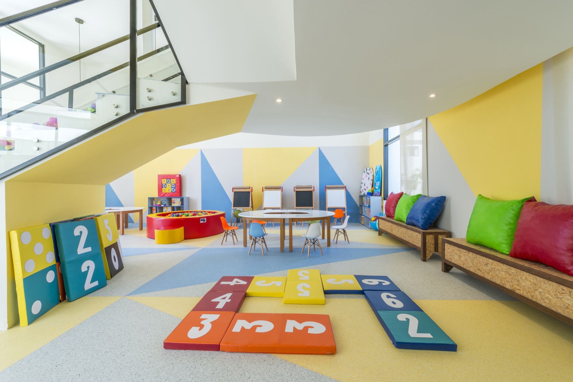 Ocean Riviera Paradise 14