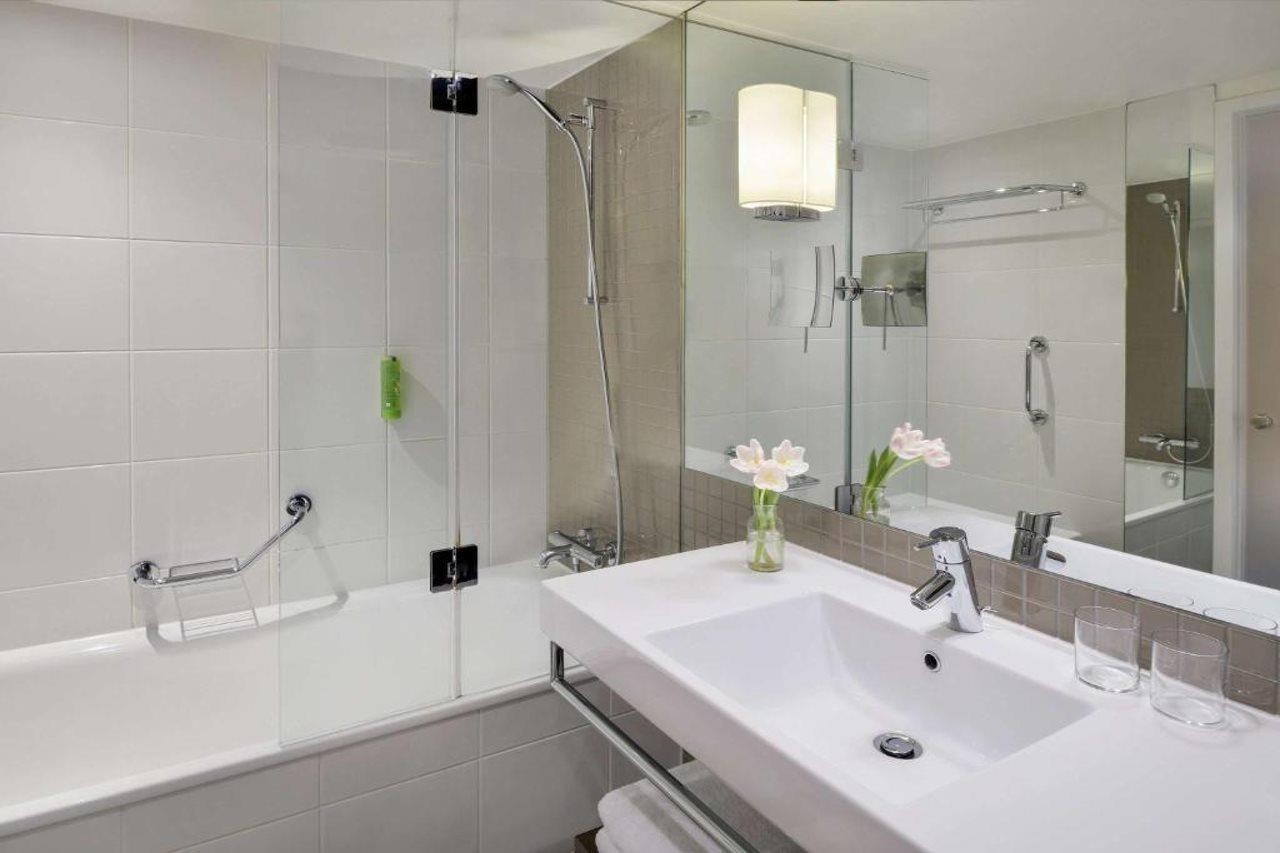 Mövenpick Hotel Amsterdam City Centre 6