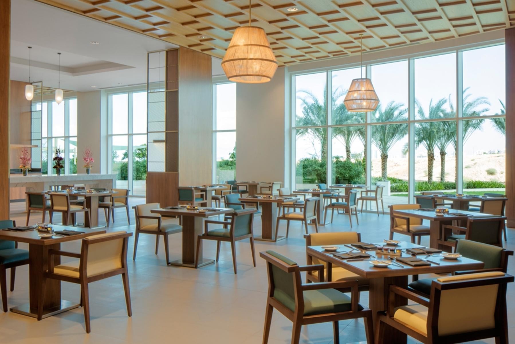 Crowne Plaza Muscat OCEC 6