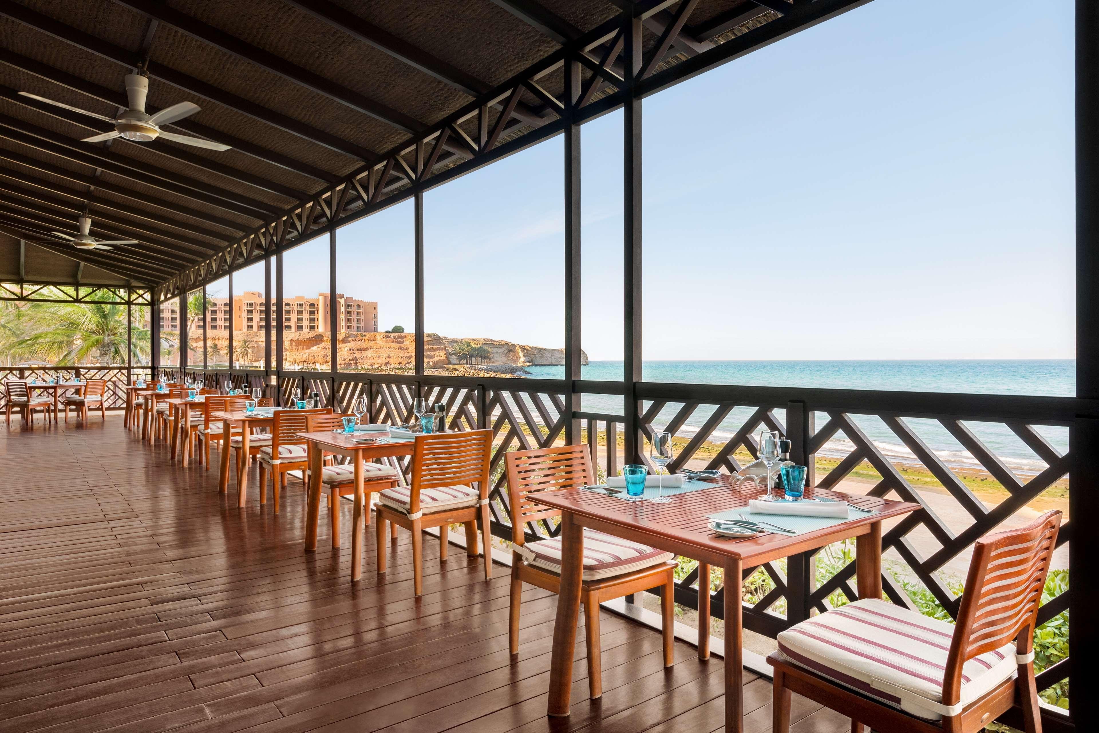 Shangri La Barr Al Jissah Resort and Spa Al Waha 14