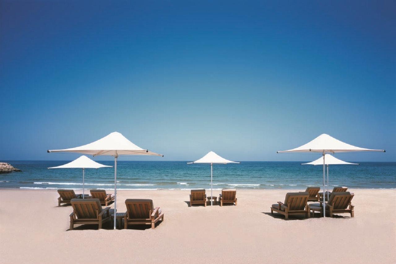 Shangri La Barr Al Jissah Resort and Spa Al Waha 8