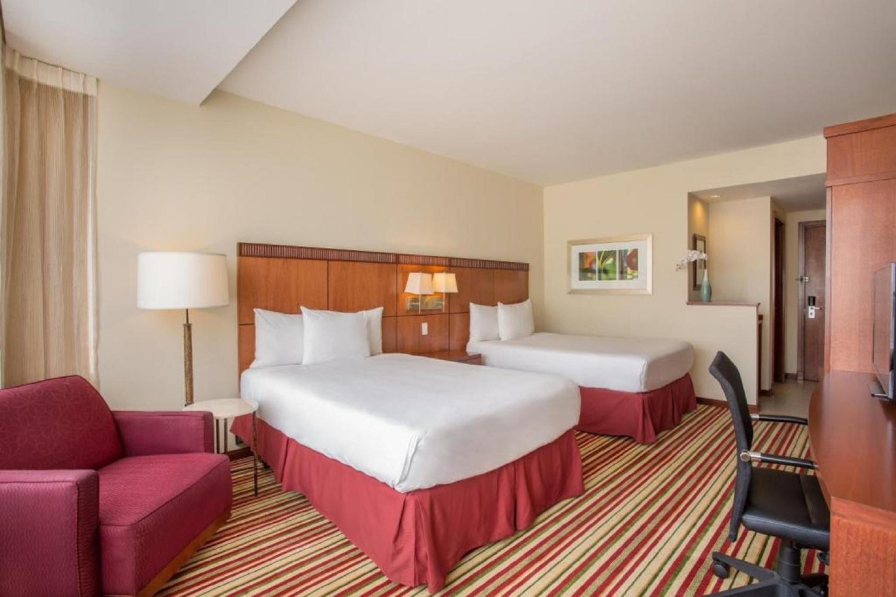 Courtyard Multiplaza Panama