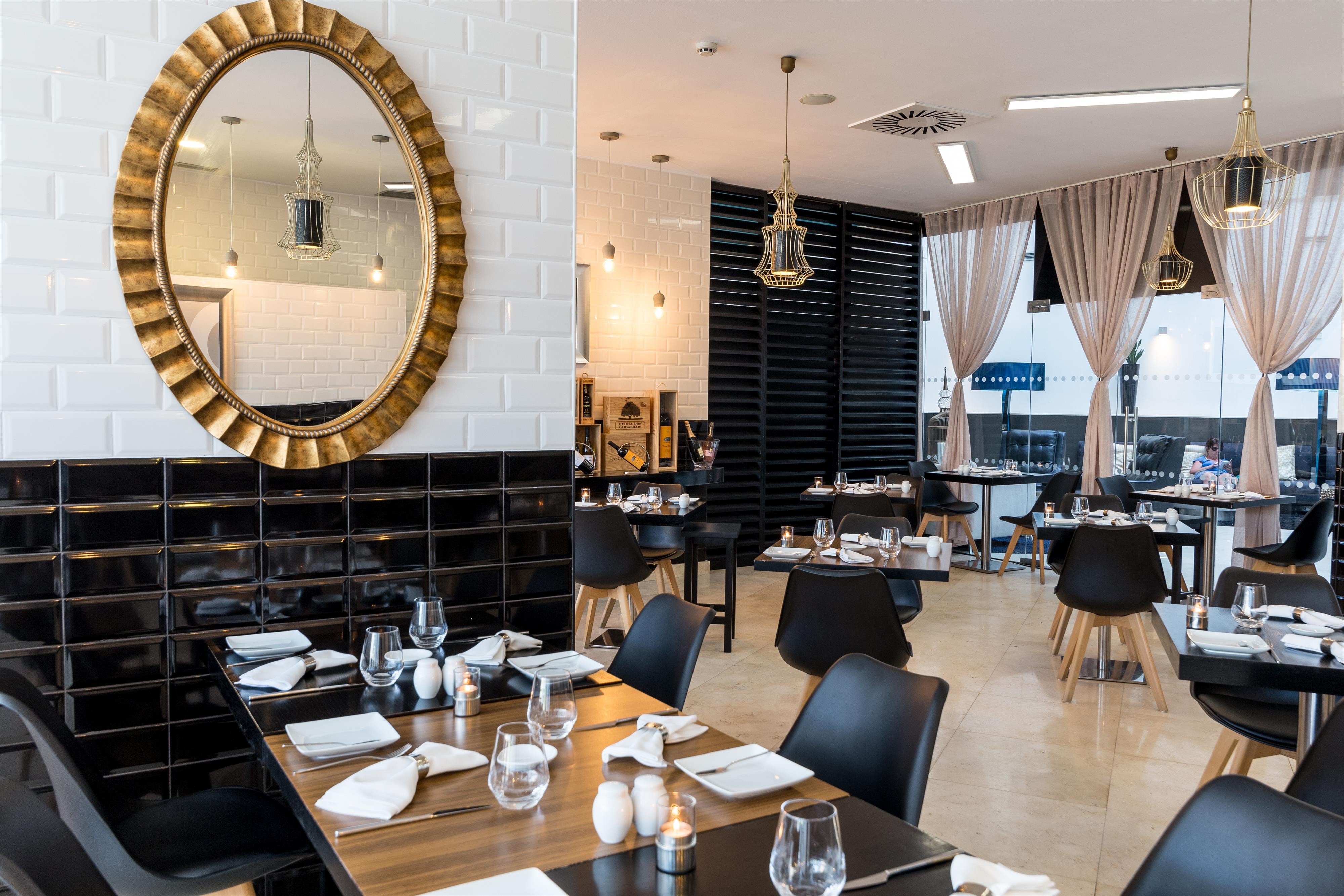 Aqua Pedra dos Bicos Design Beach Hotel 11