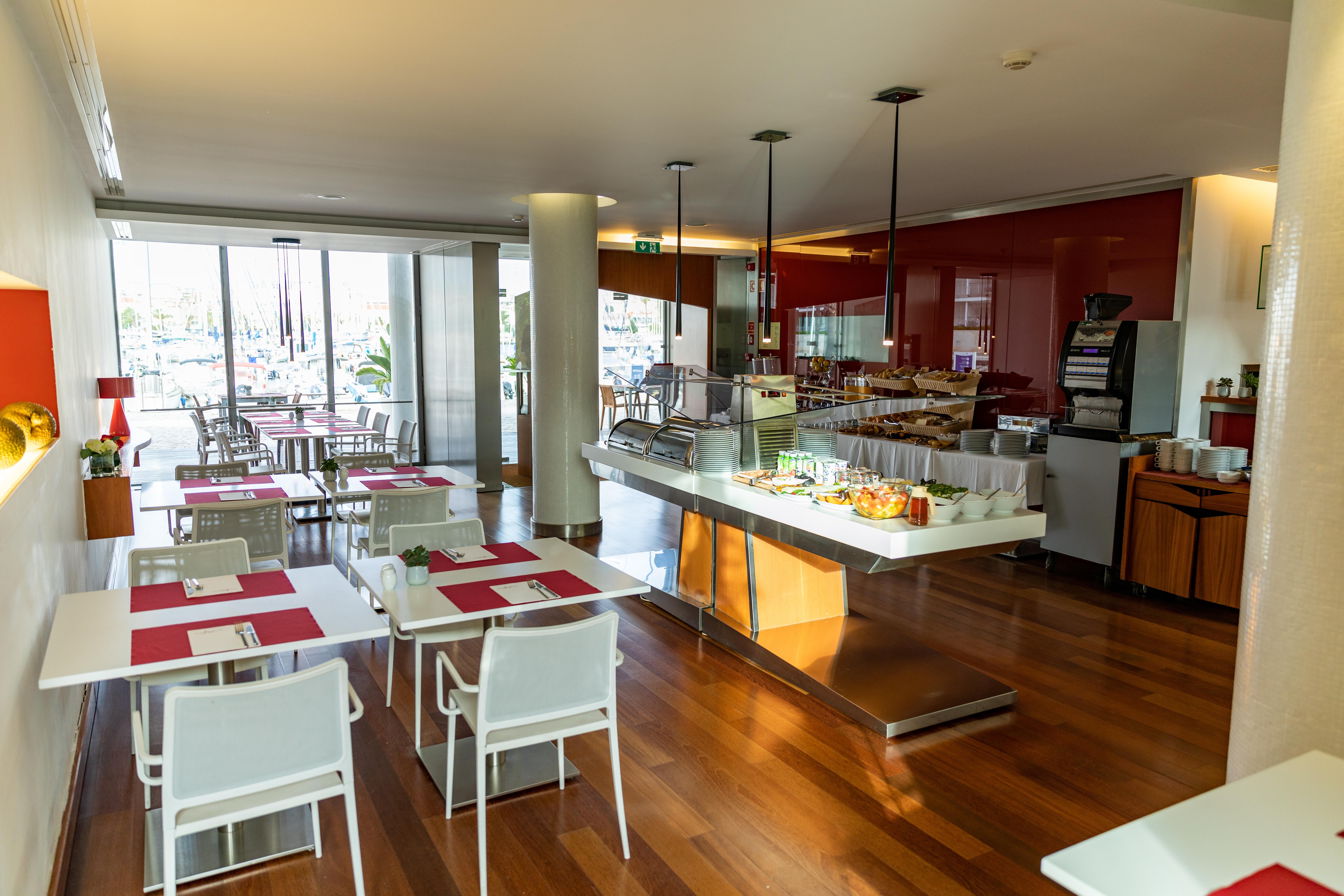 Marina Club Suite Hotel 7