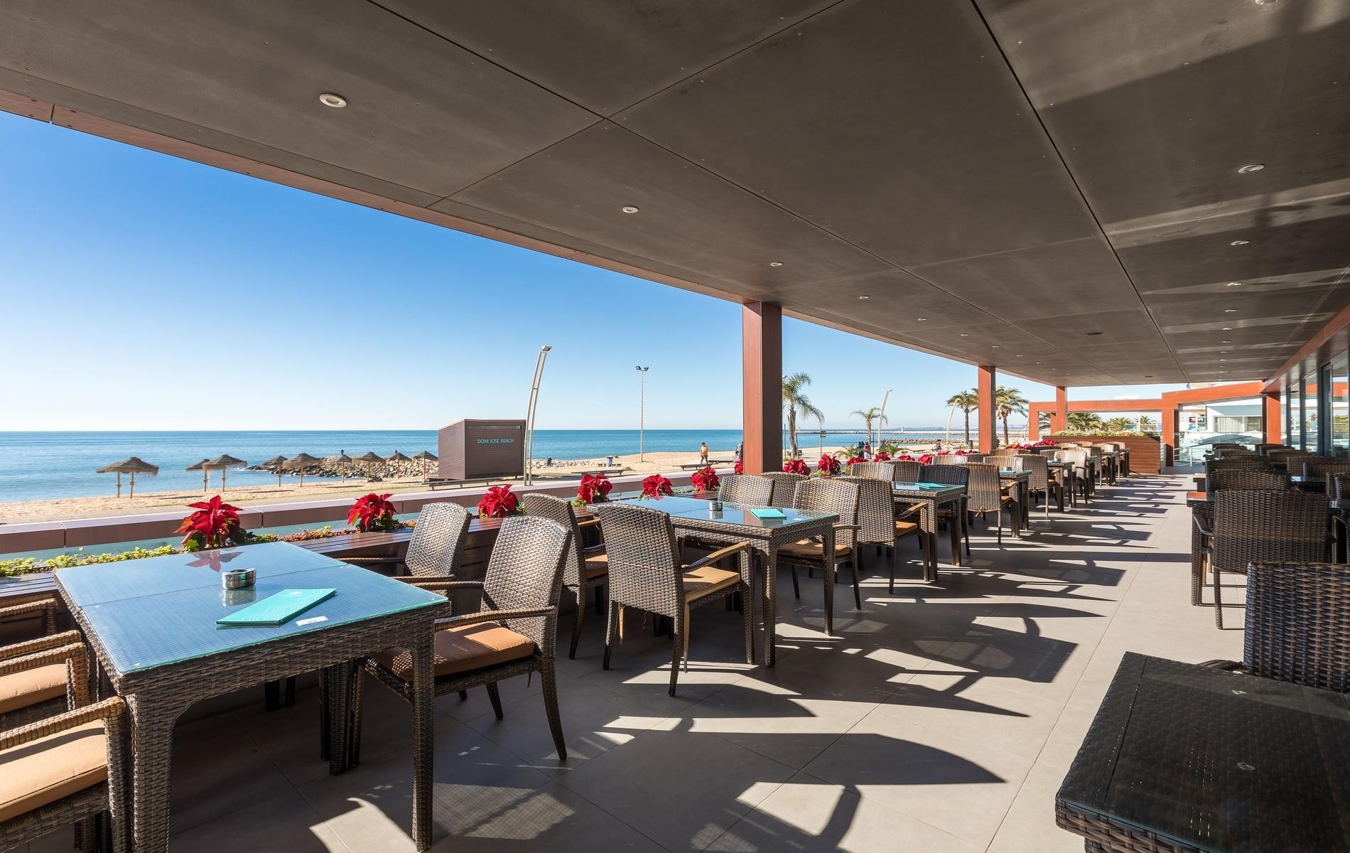 Dom Jose Beach Hotel 9