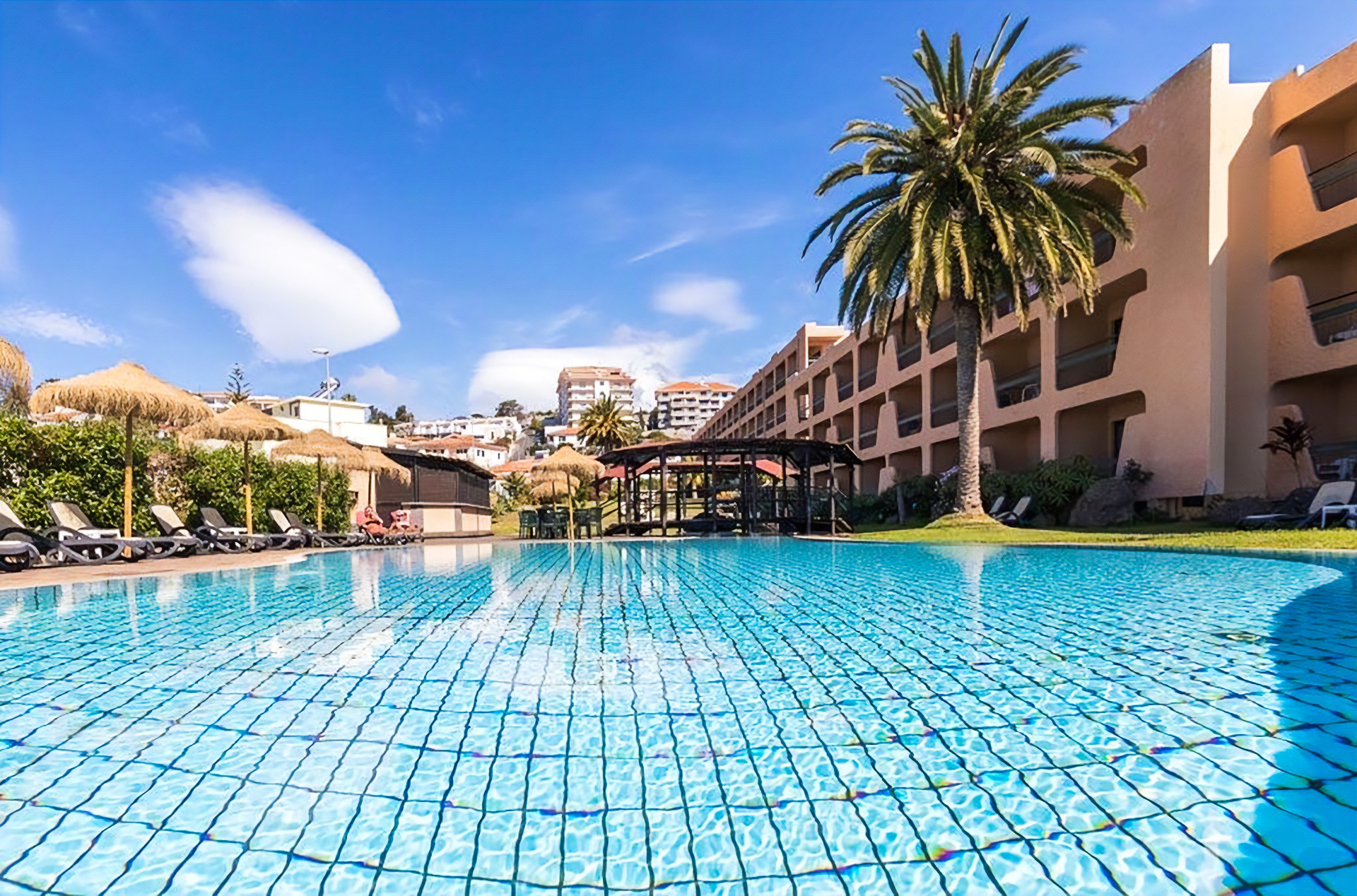 Dom Pedro Garajau 18