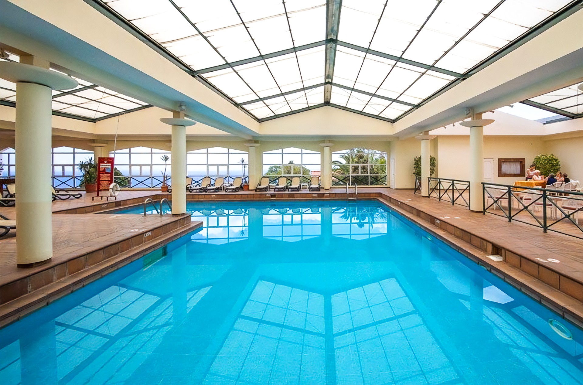 Dom Pedro Garajau 30