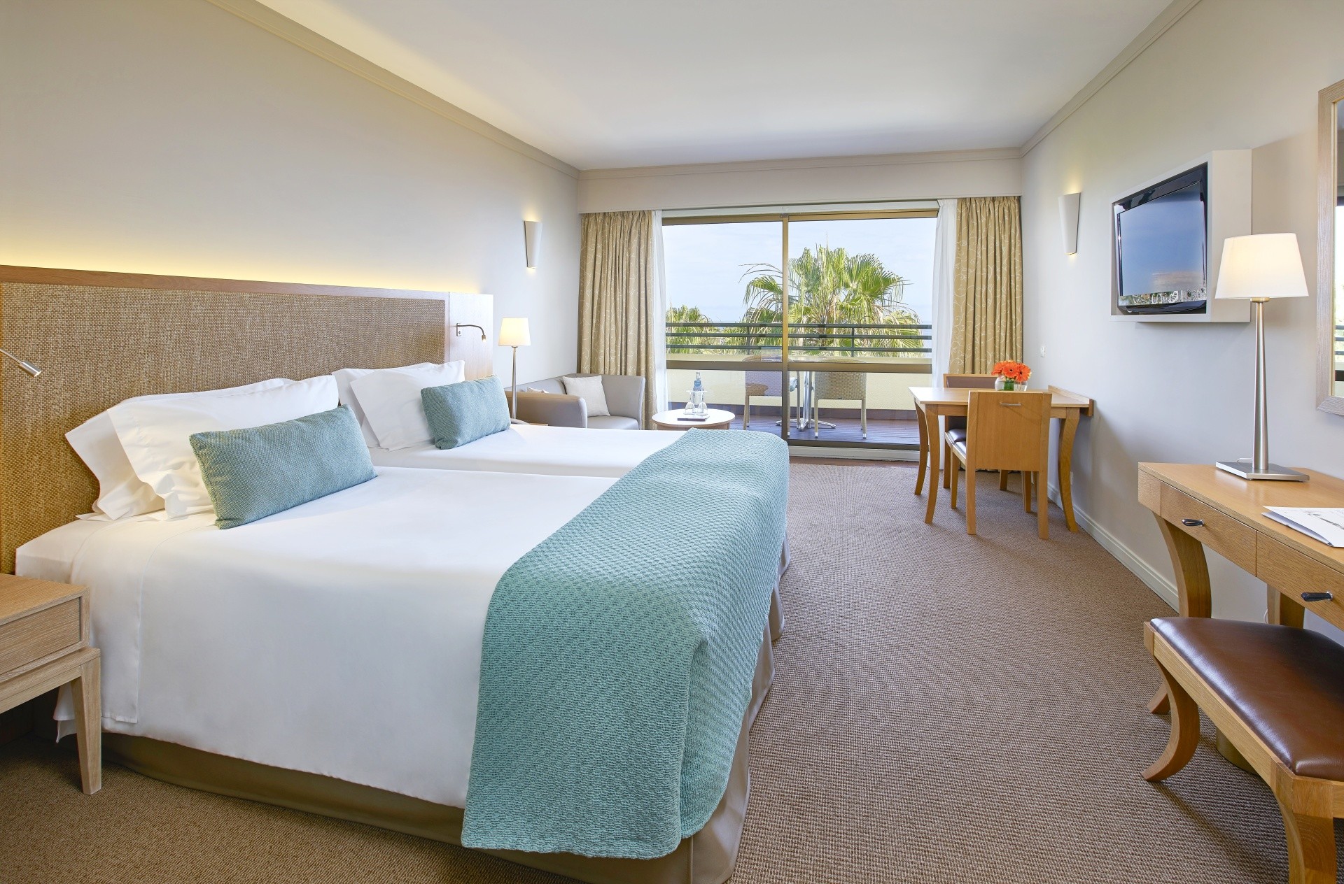 Suite Hotel Eden Mar 6