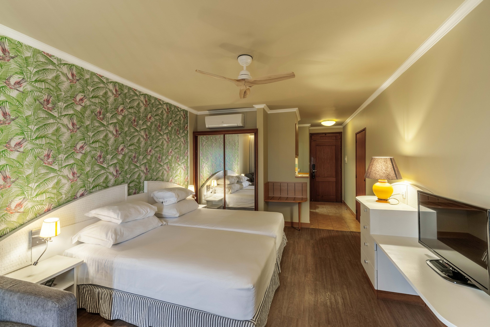 Pestana Ocean Bay 11